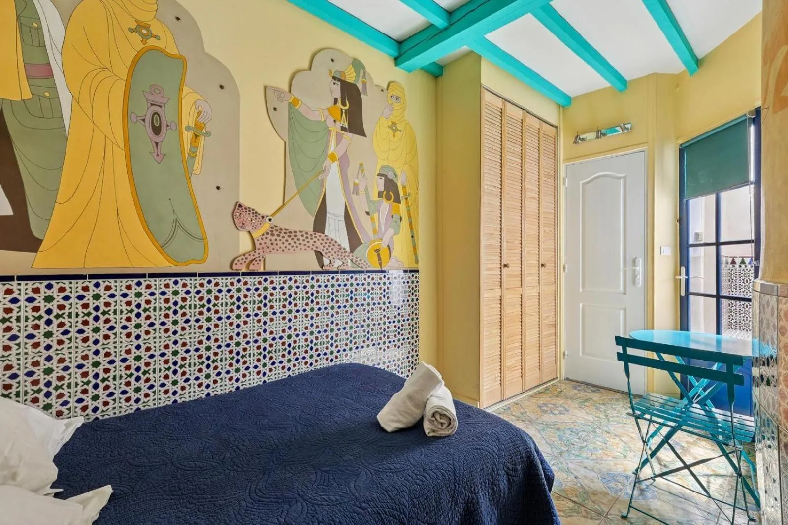 Bed in Hotel de Nesle