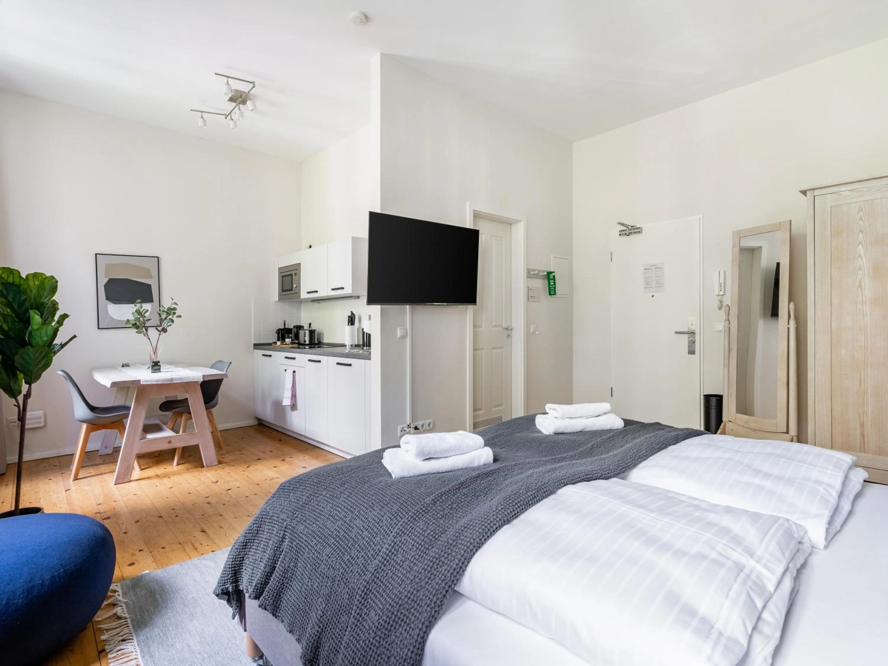 TV and multimedia, Bed in Schoenhouse City Street