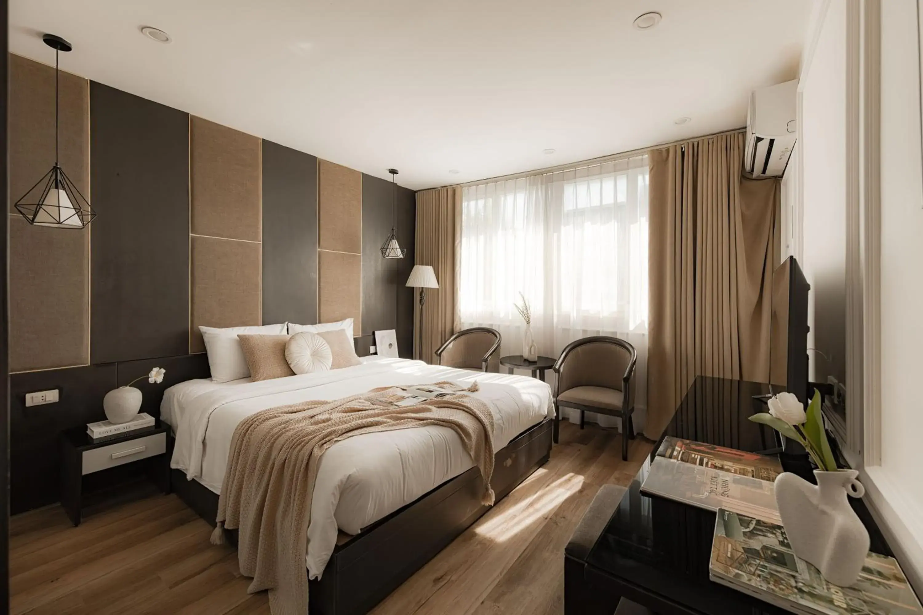 Deluxe Double Room in Keypad Hotel - 24 Hang Ga Deluxe Double Room in Keypad Hotel - 24 Hang Ga