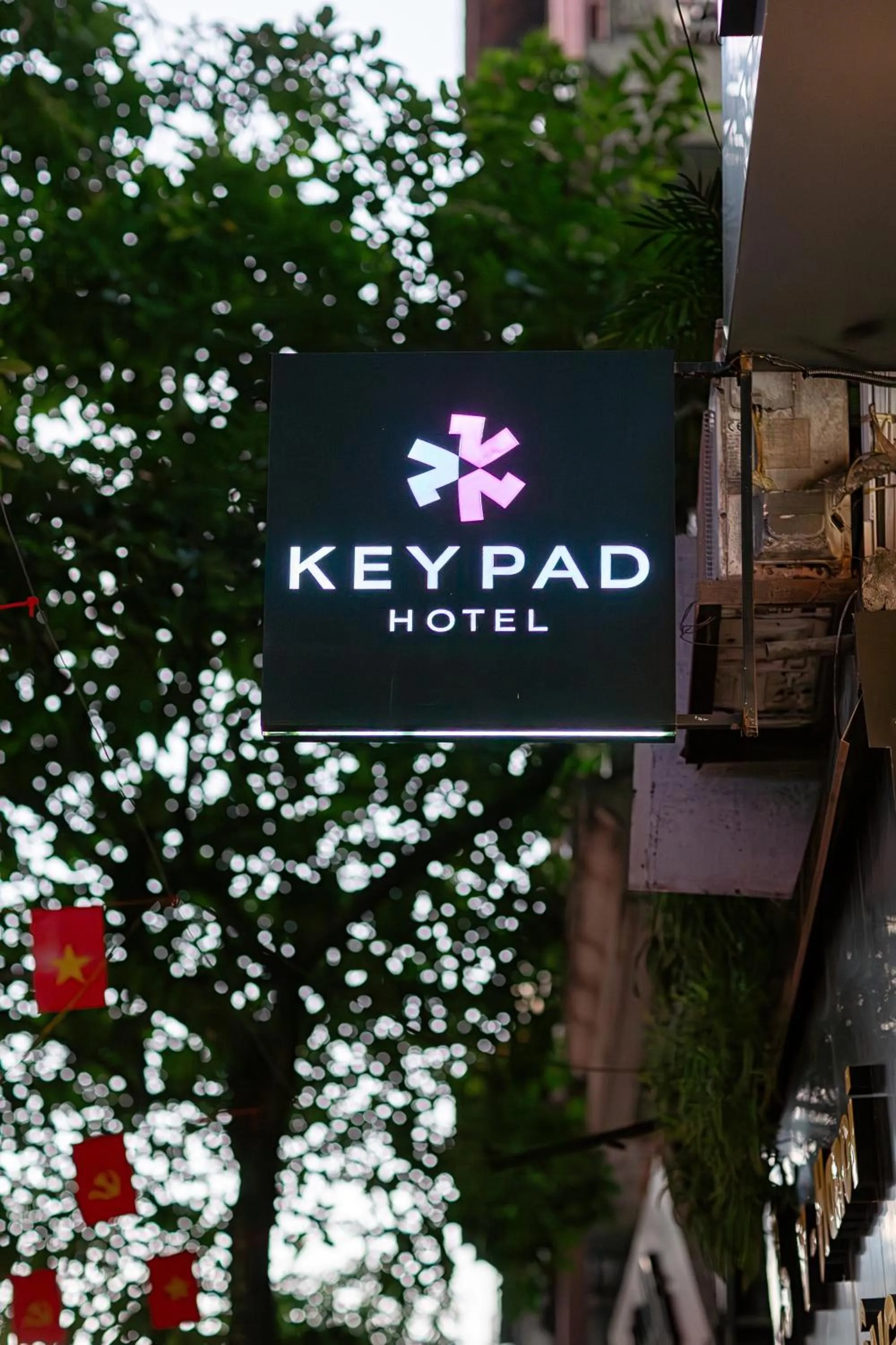 Property building in Keypad Hotel - 24 Hang Ga