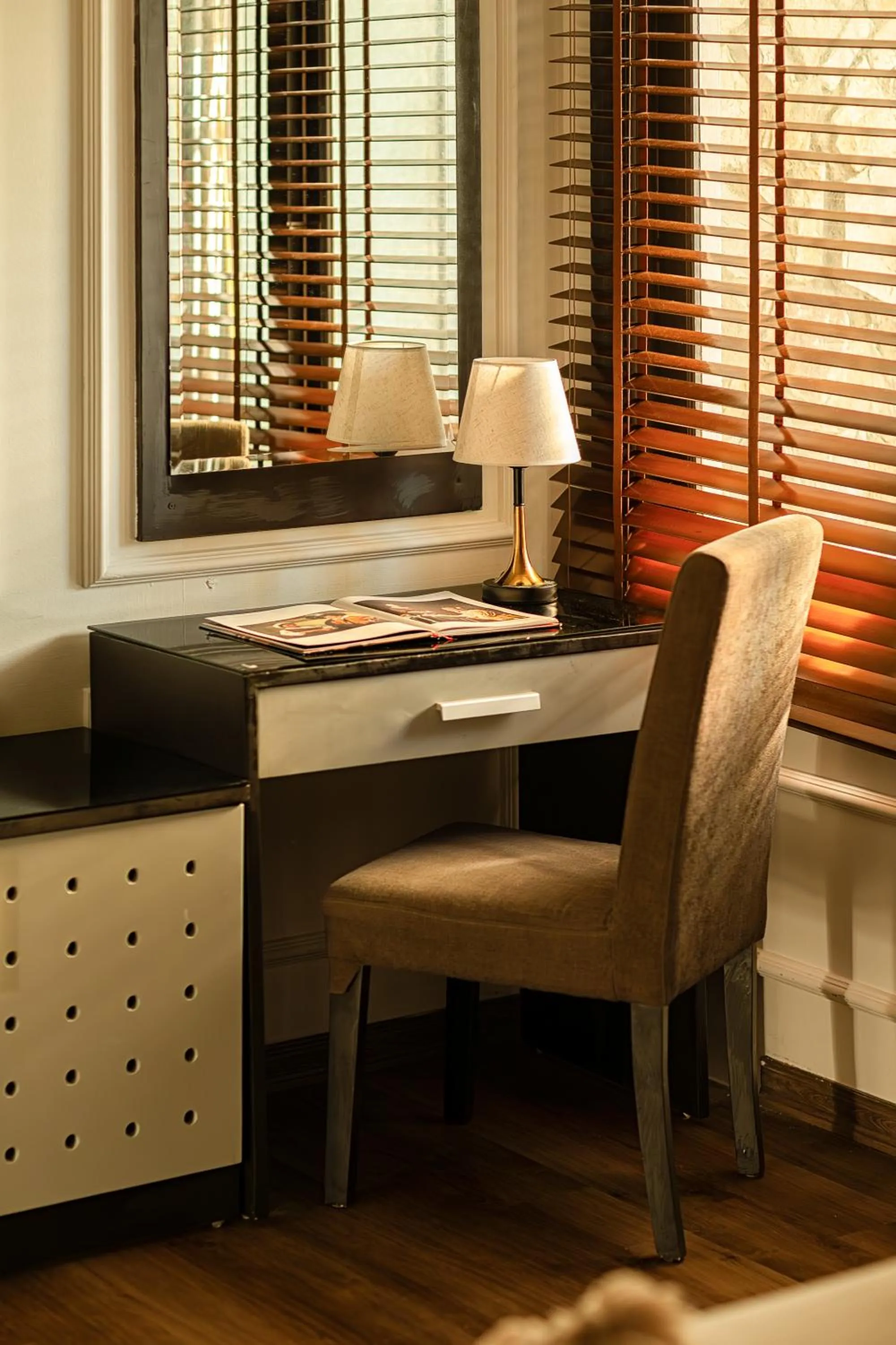 furniture in Keypad Hotel - 24 Hang Ga