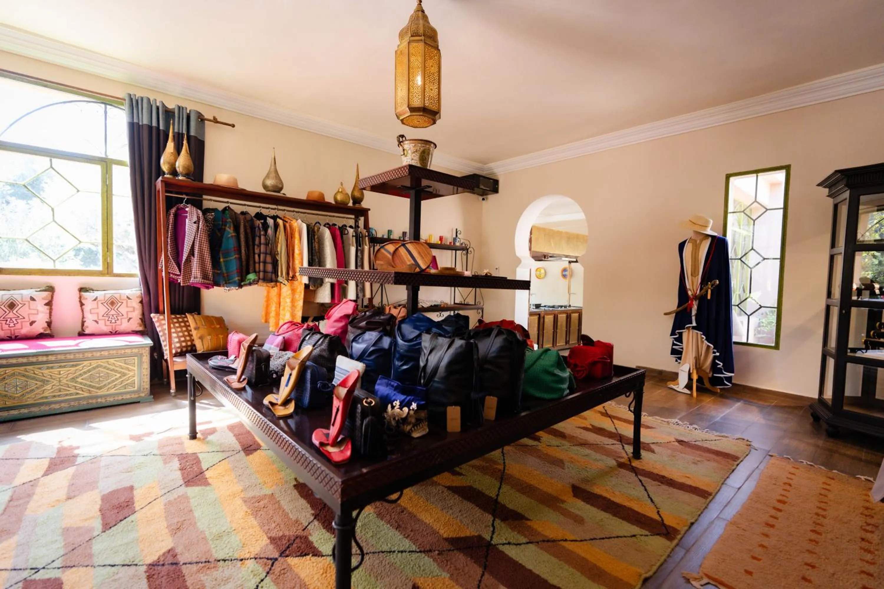 On-site shops in Olinto, Atlas Mountain Retreat - adults only