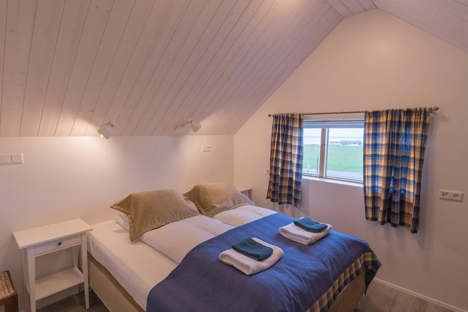 Bedroom, Bed in Skyrhusid HI Hostel