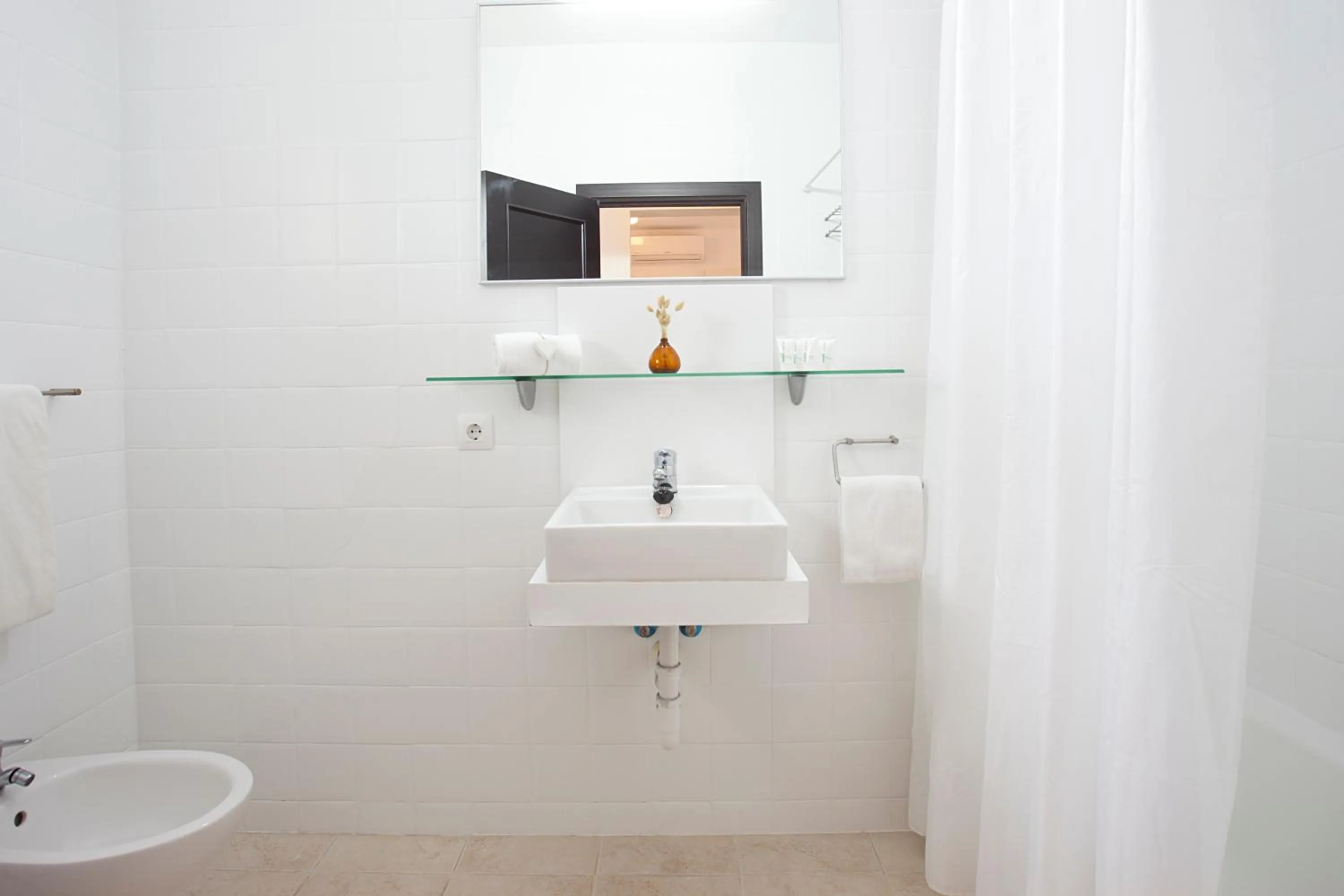 Bathroom in Apartamentos Vista Alegre Mallorca