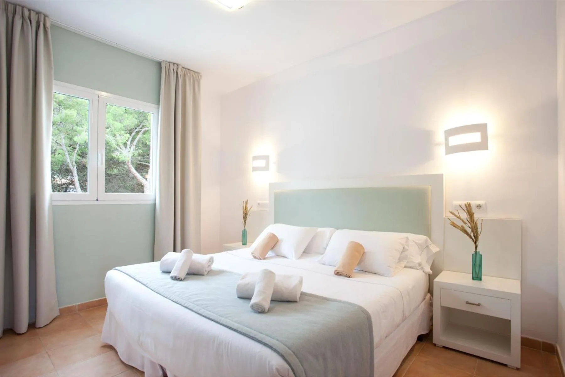 Bedroom, Bed in Apartamentos Vista Alegre Mallorca