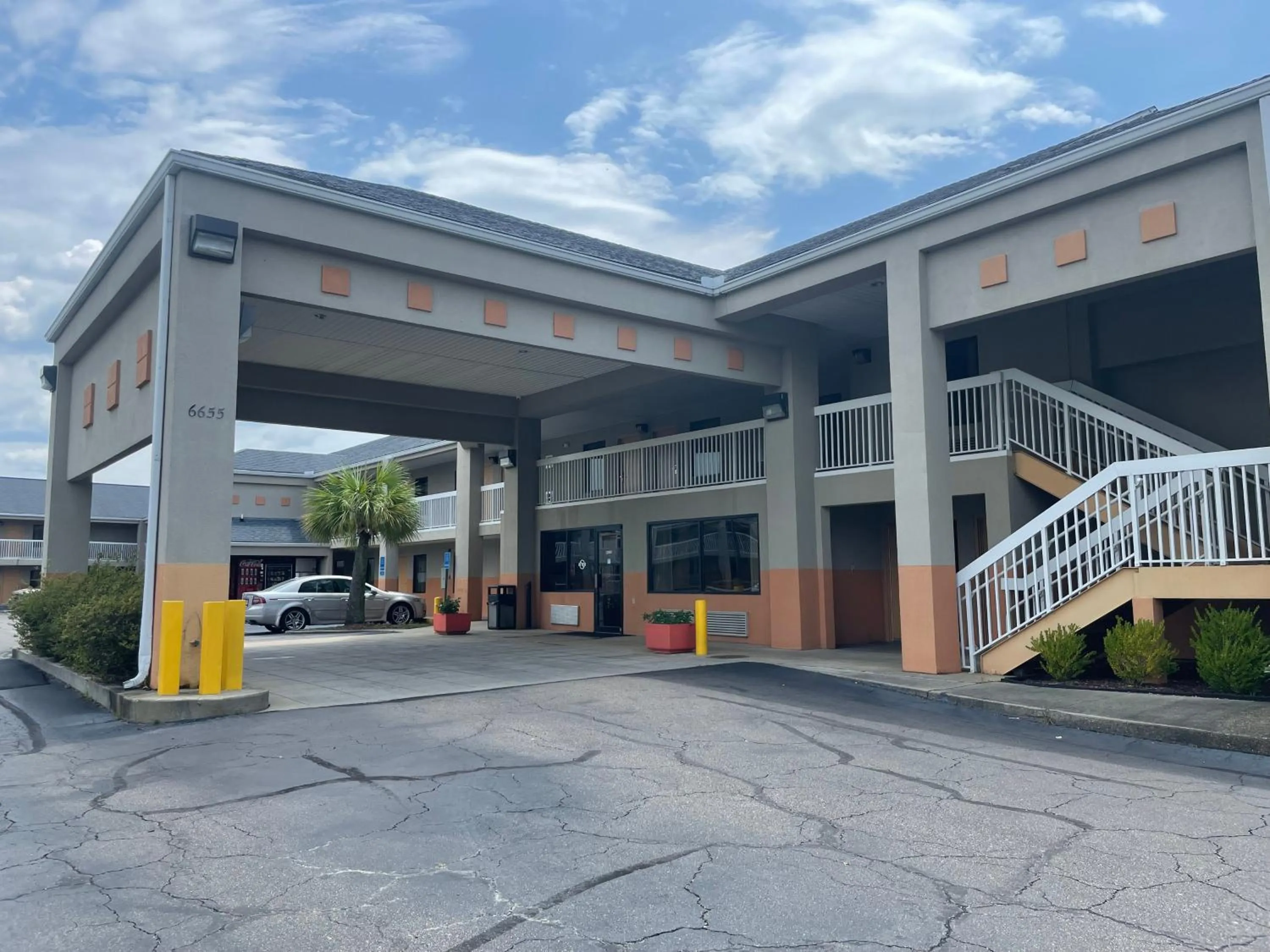 Lobby or reception, Property Building in Econo Lodge Hattiesburg