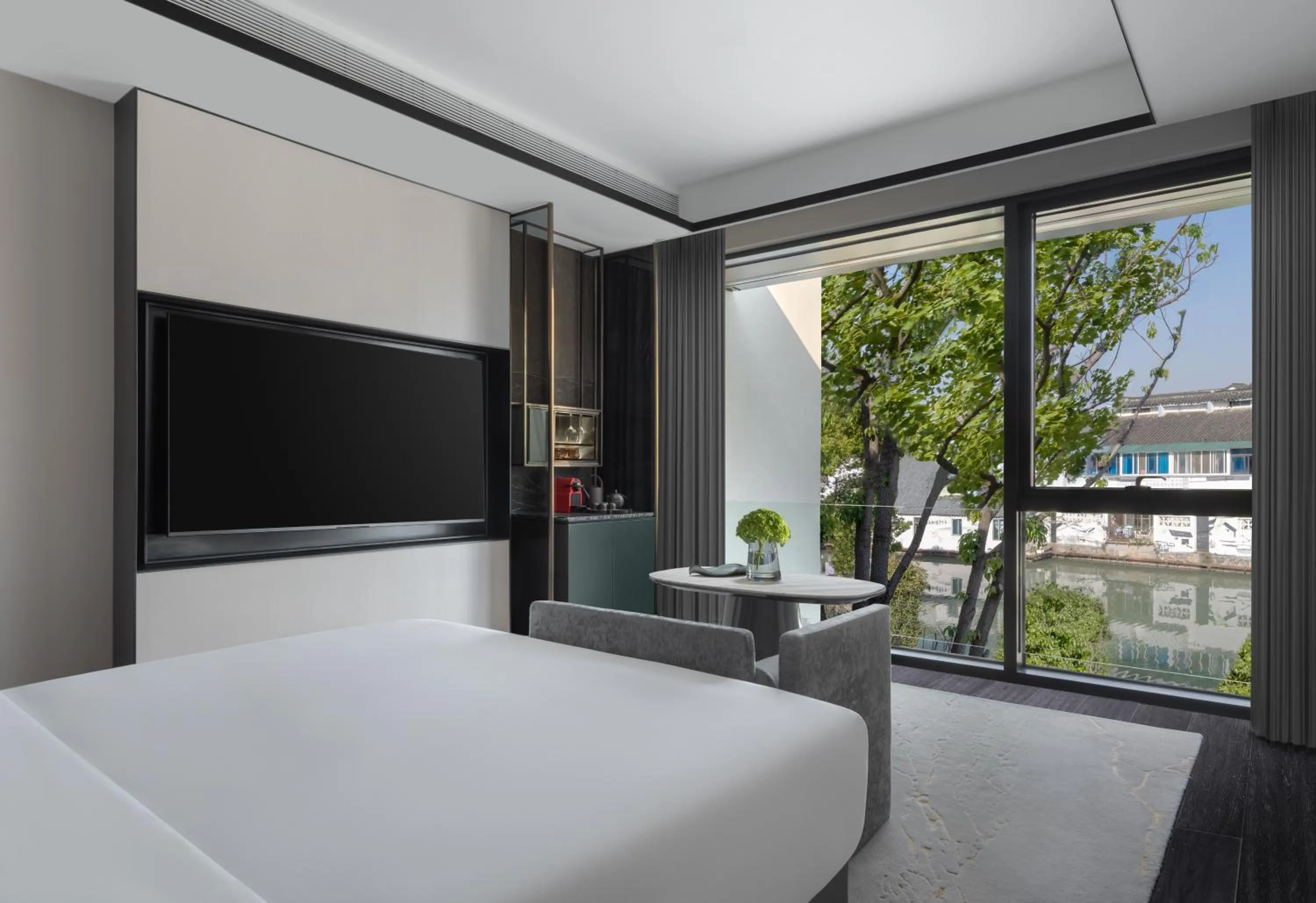 Bed in Kimpton Bamboo Grove Suzhou by IHG