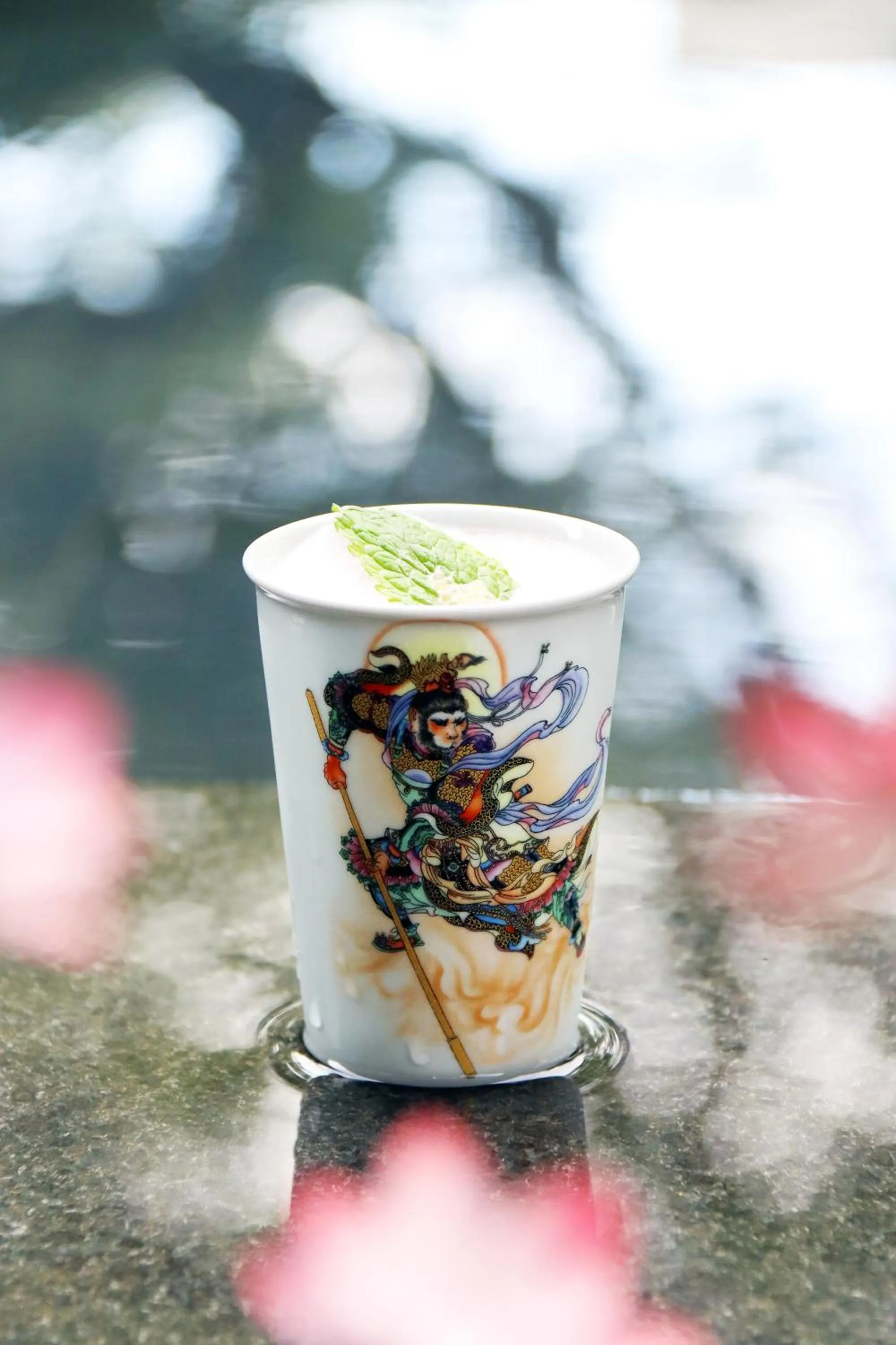 Restaurant/places to eat in Kimpton Bamboo Grove Suzhou by IHG