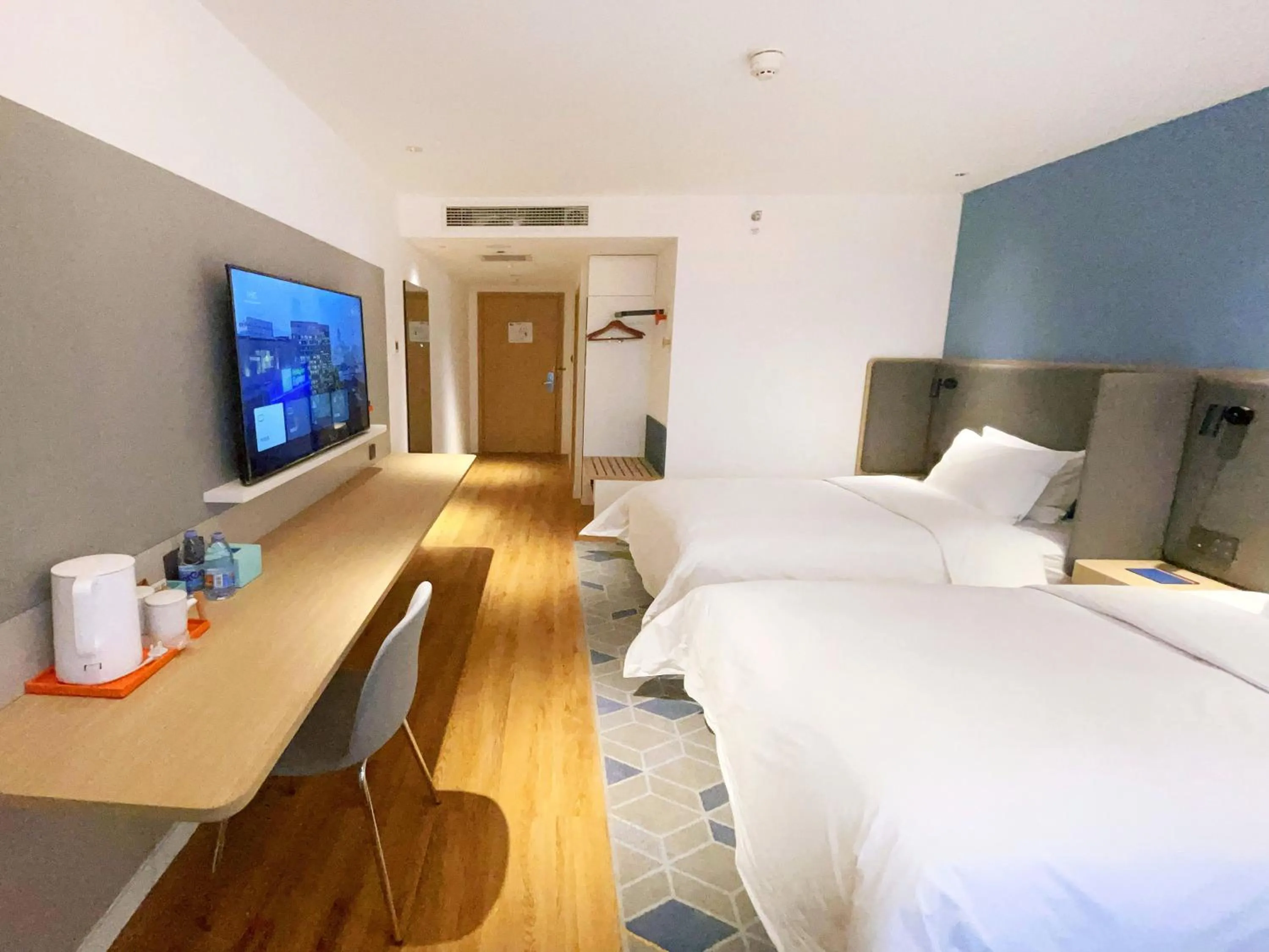 Bed in Holiday Inn Express Hohhot East Station, an IHG Hotel