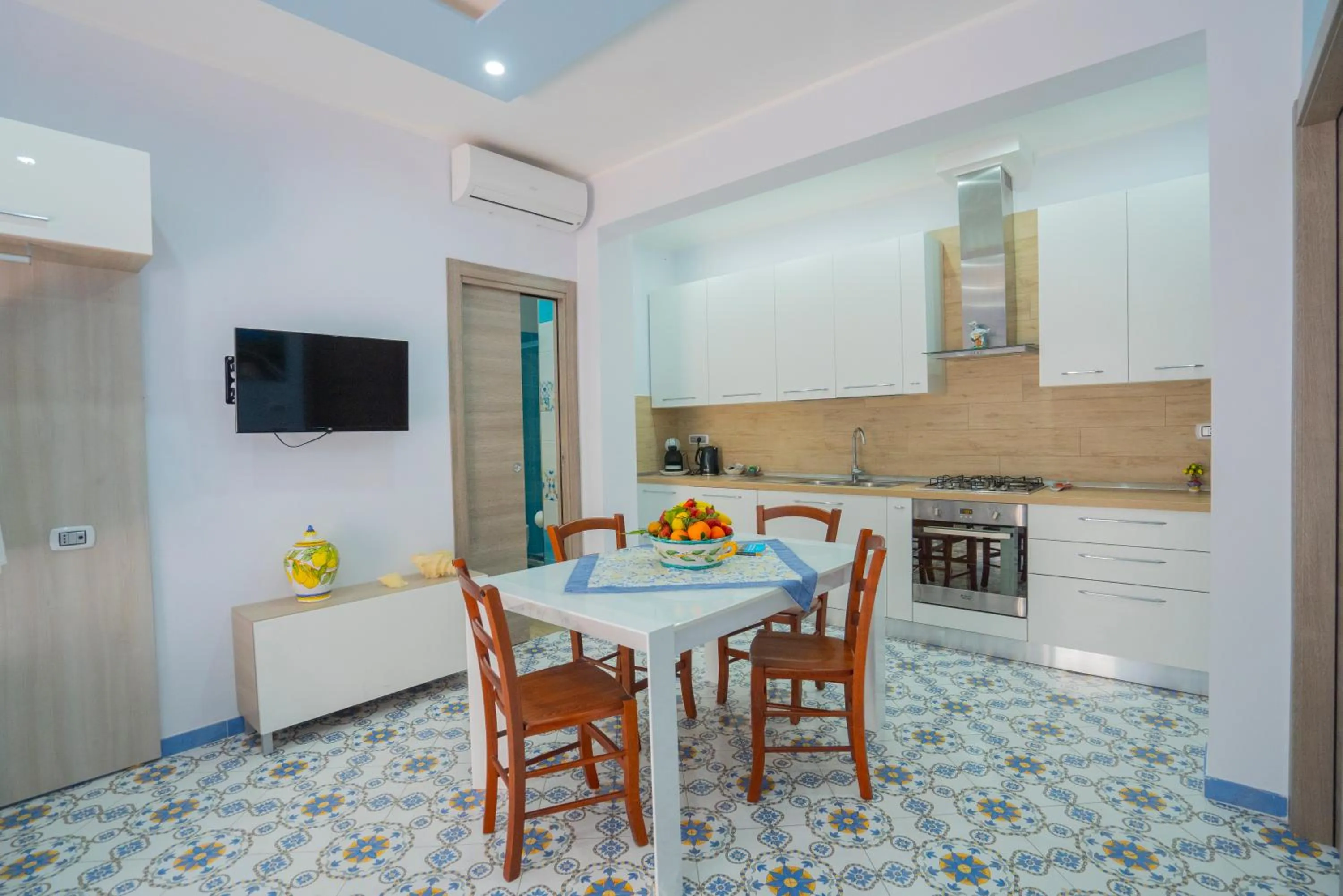 TV and multimedia in SYMPHONY HOUSE