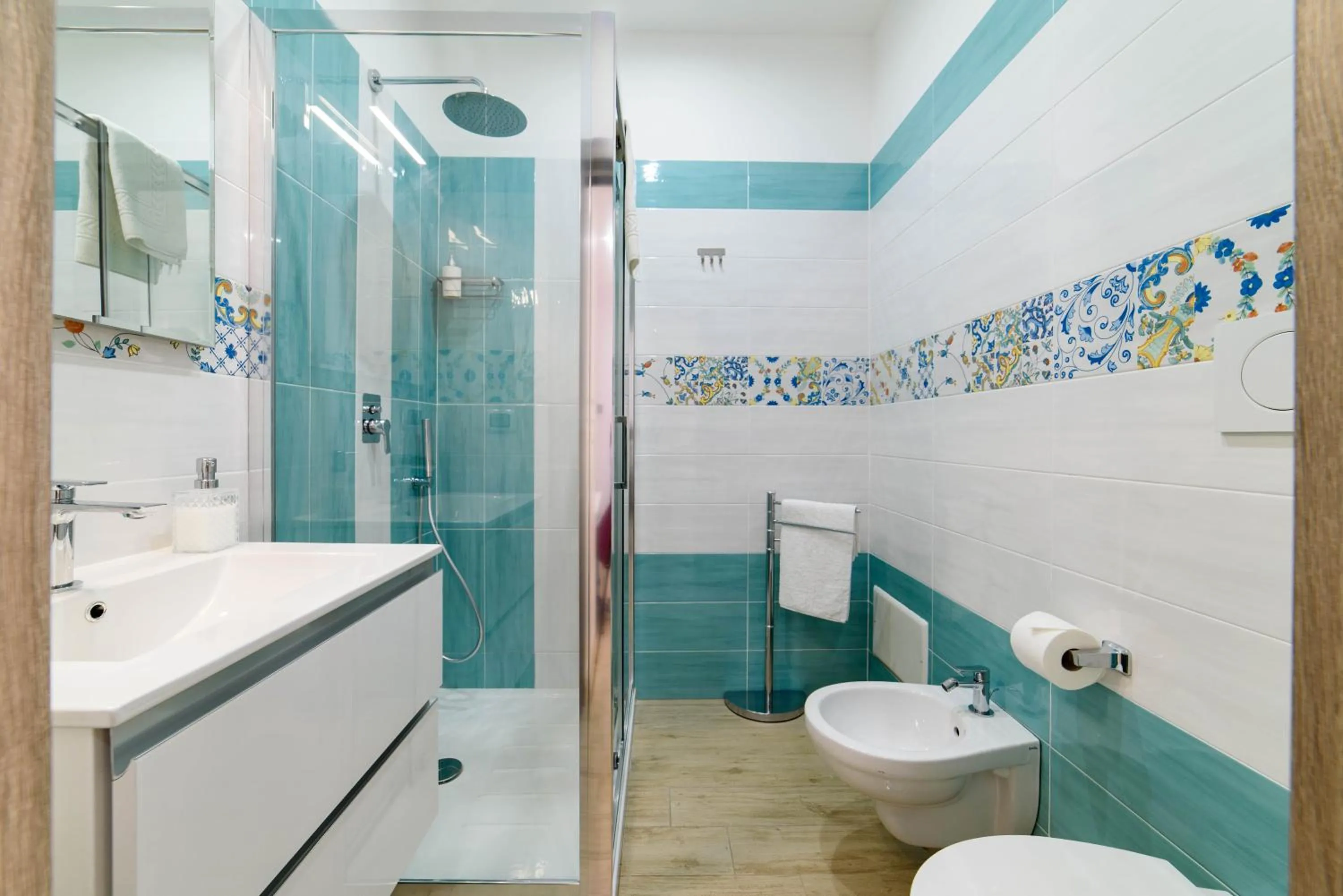 Shower in SYMPHONY HOUSE