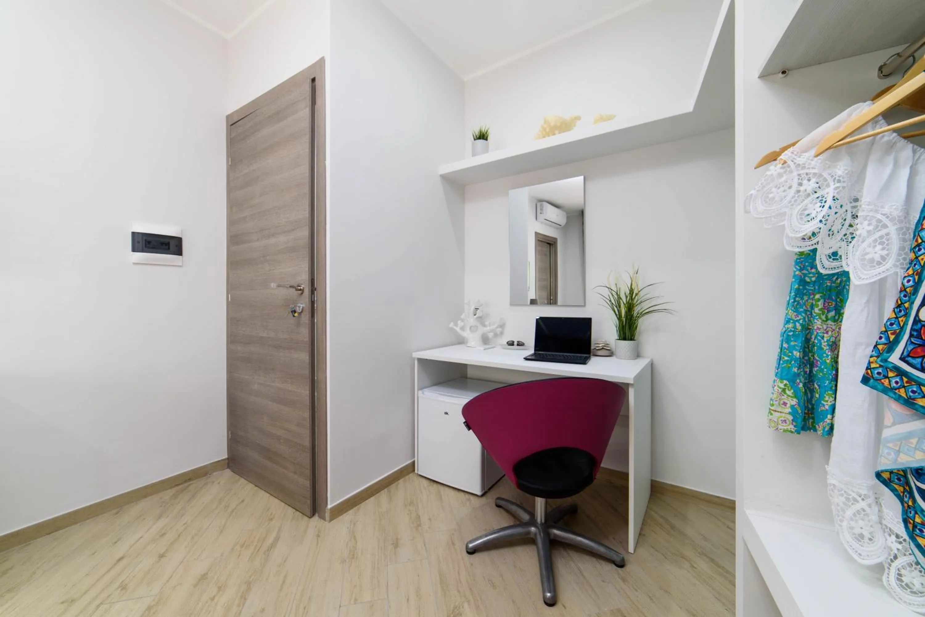 hair dresser in SYMPHONY HOUSE