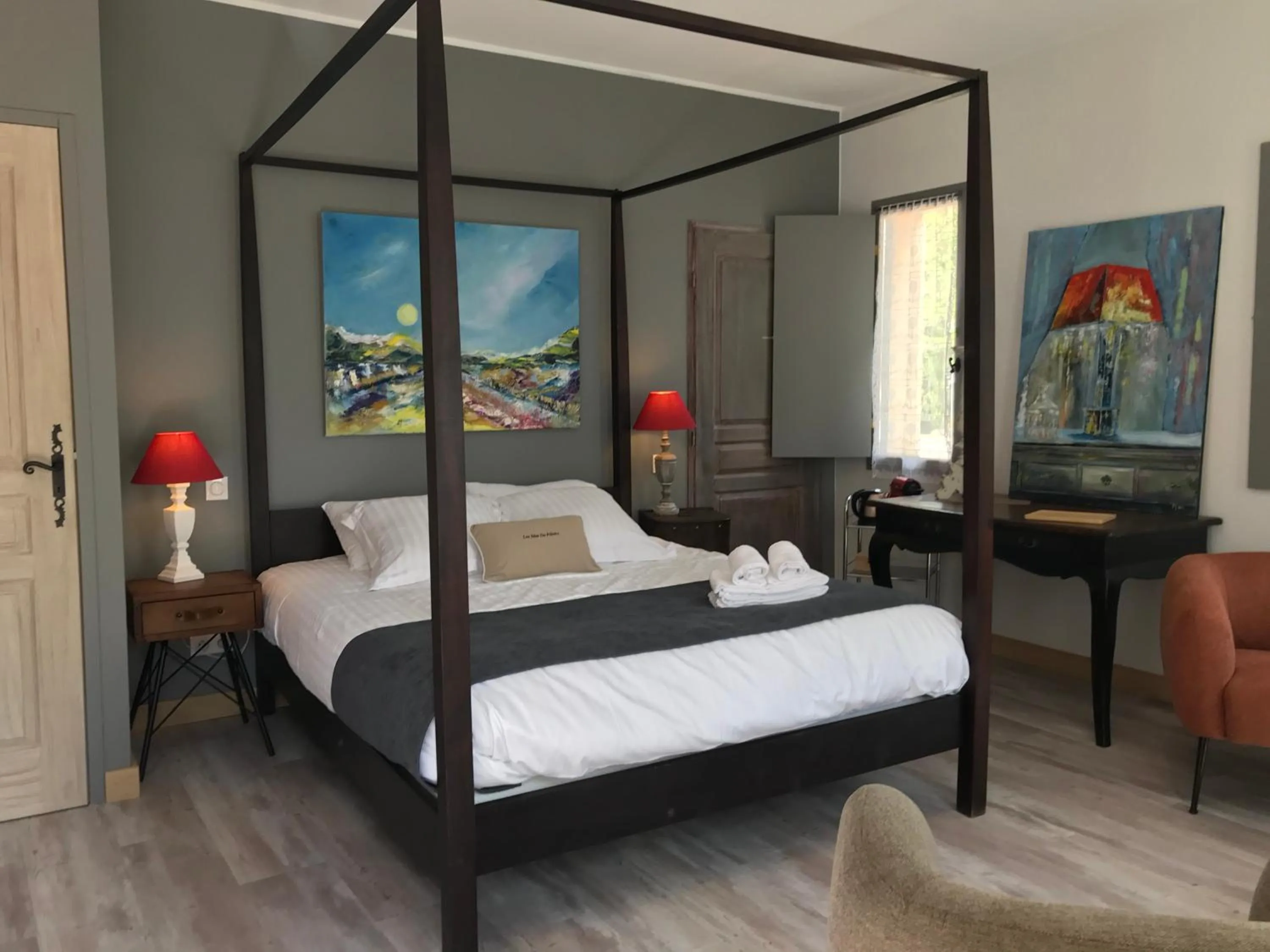 Property building, Bed in Le Clos du Peintre