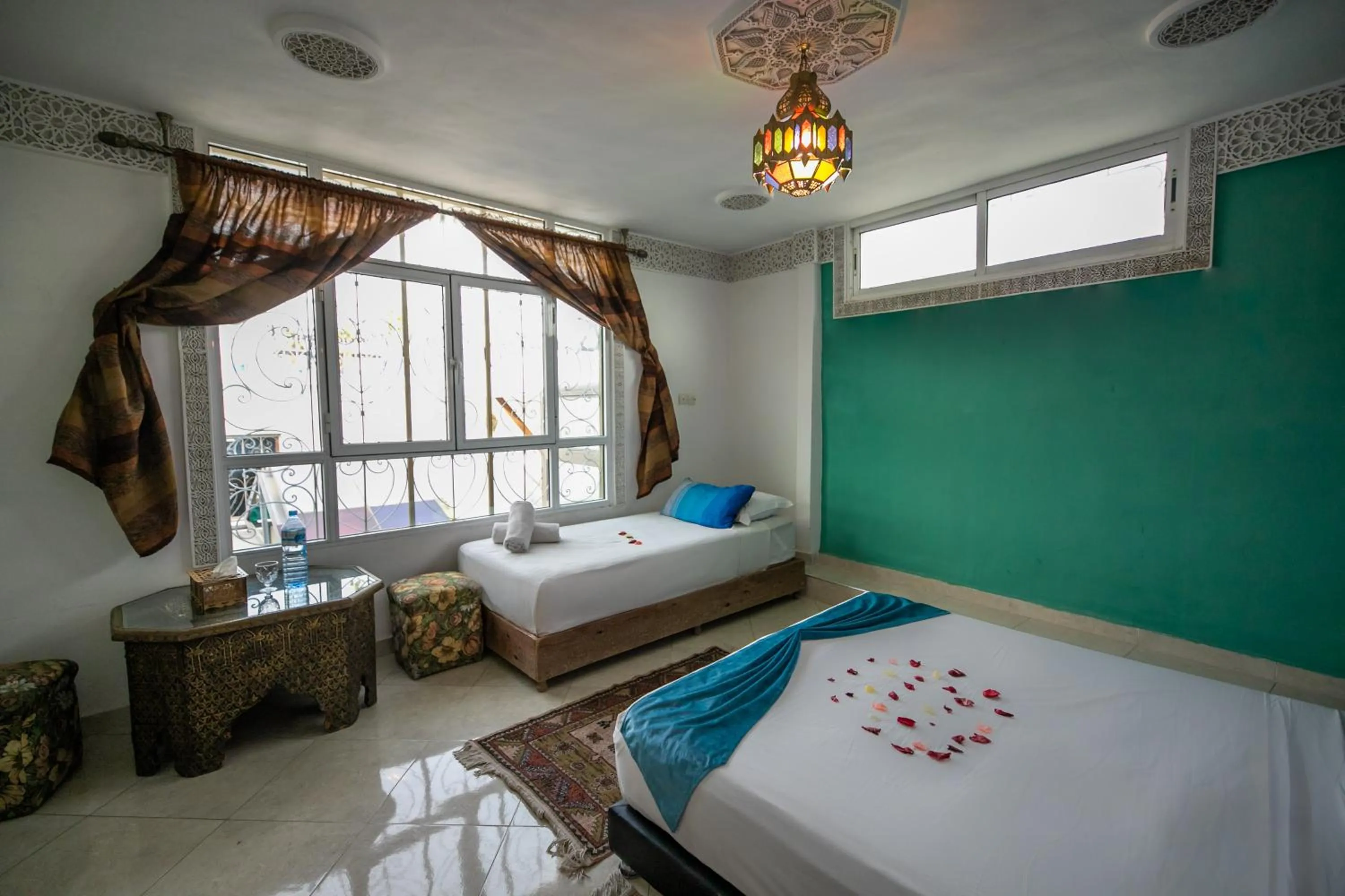 Shower, Bed in Riad Dar Rabha