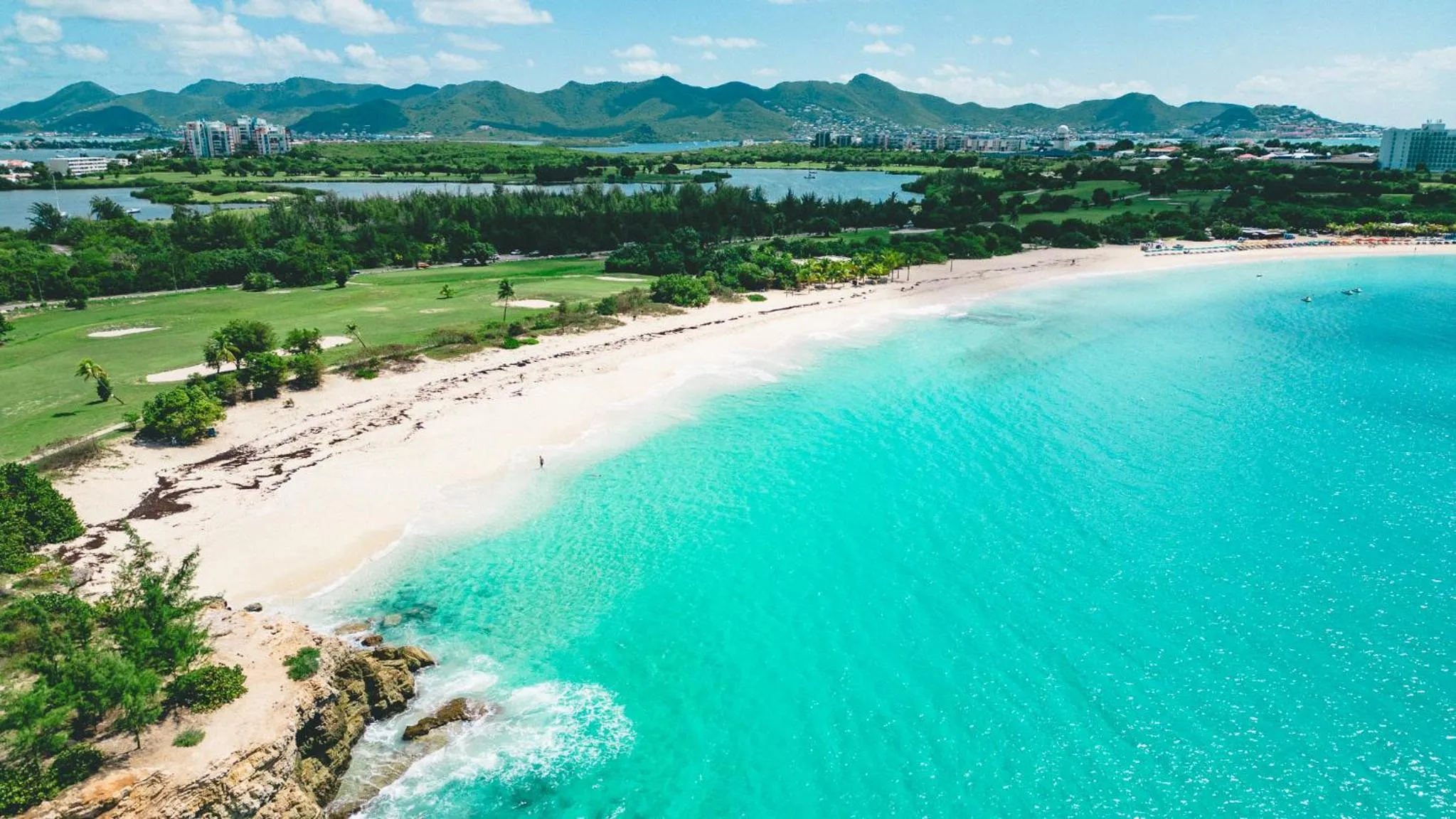 Beach in Fourteen at Mullet Bay