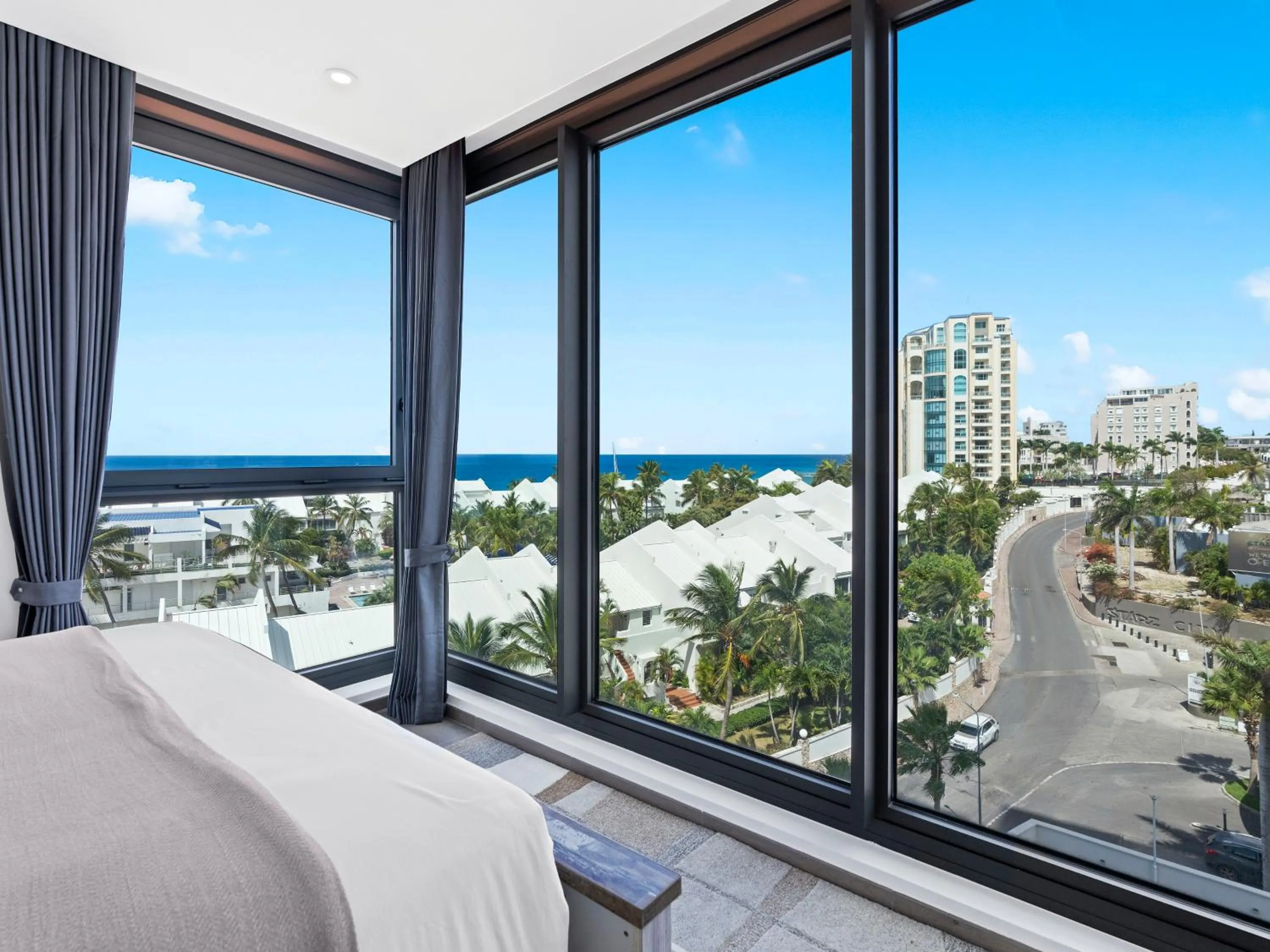Bedroom, Bed in Fourteen at Mullet Bay