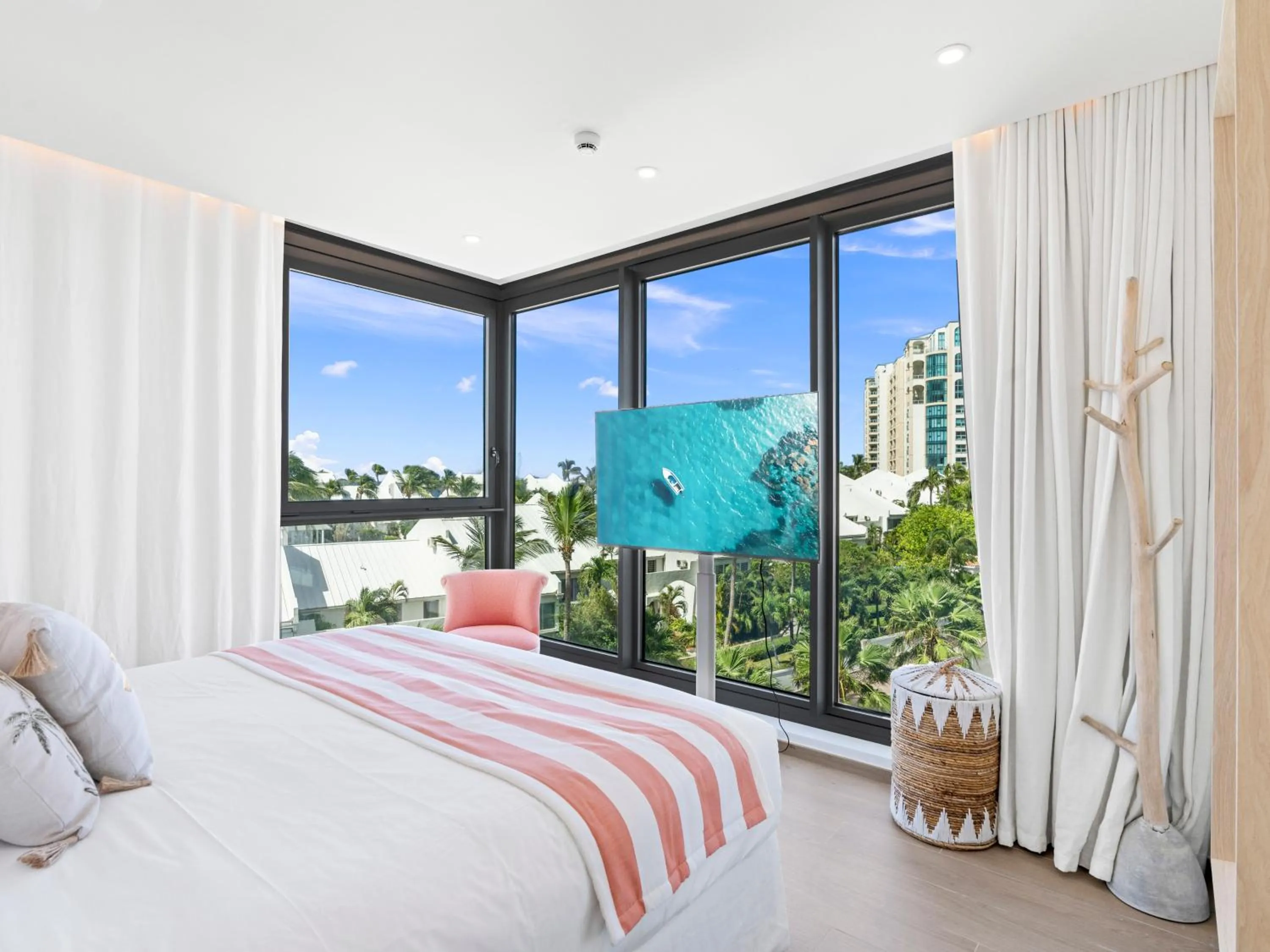 Bedroom, Bed in Fourteen at Mullet Bay