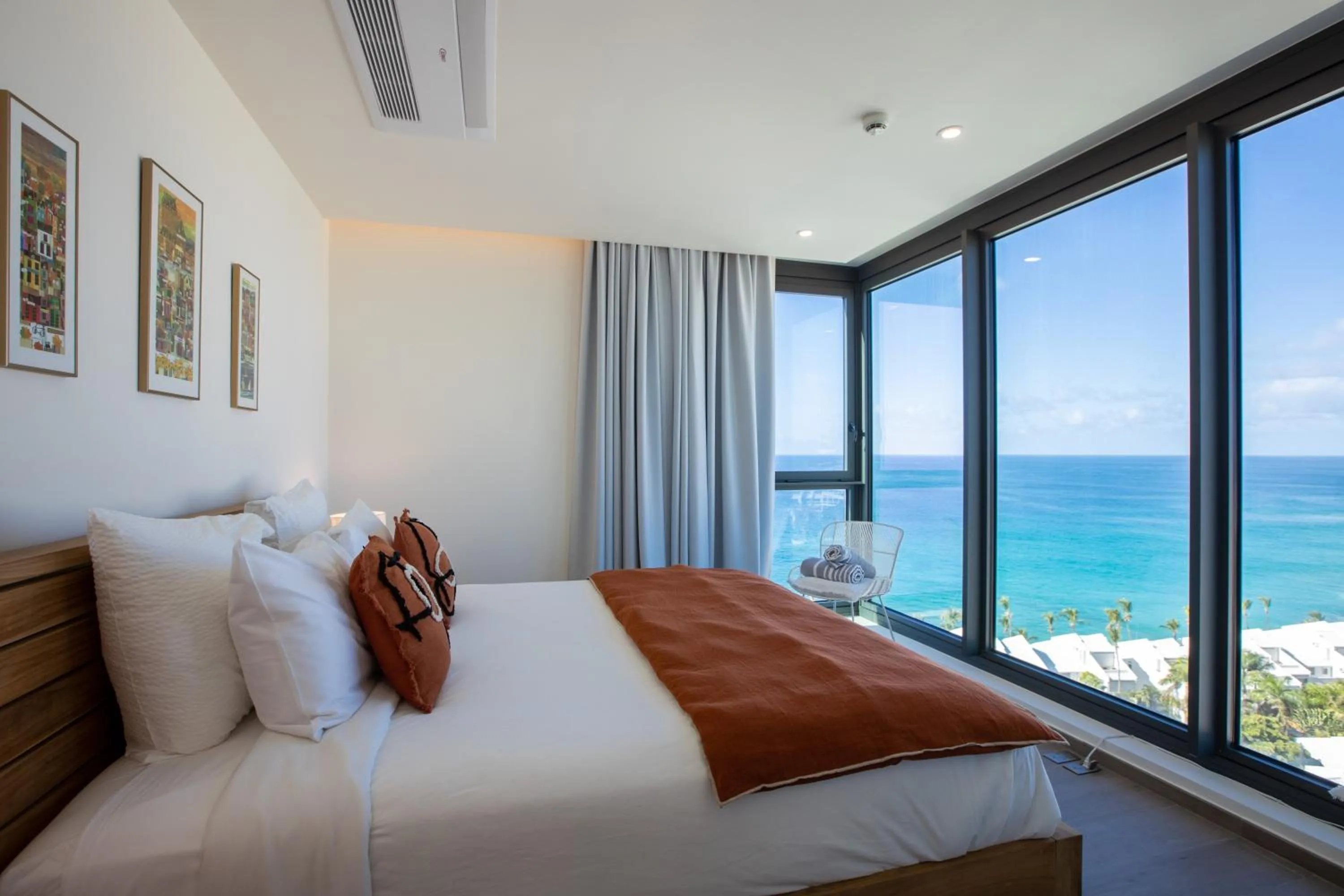 Bed in Fourteen at Mullet Bay