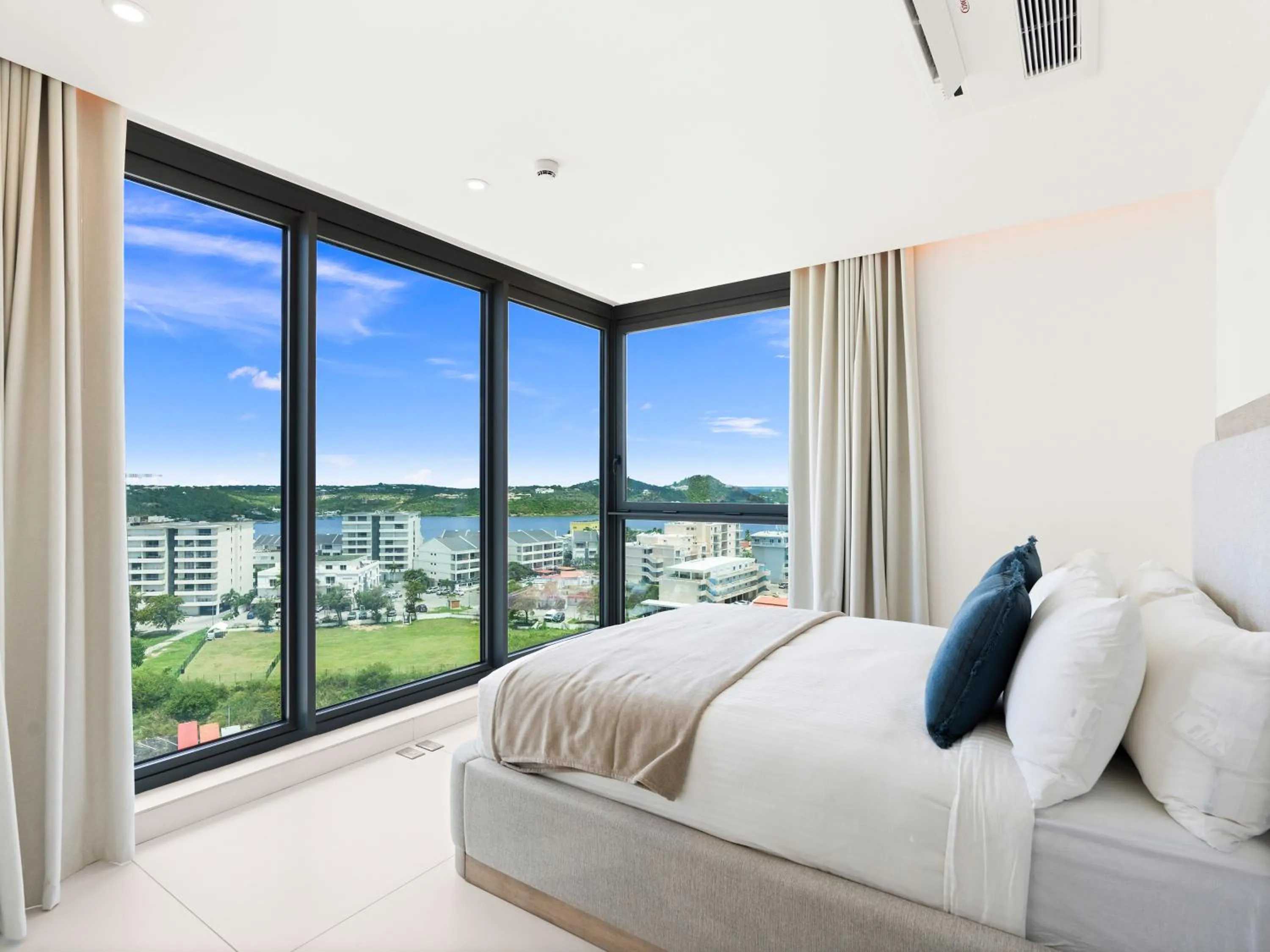 Bed in Fourteen at Mullet Bay