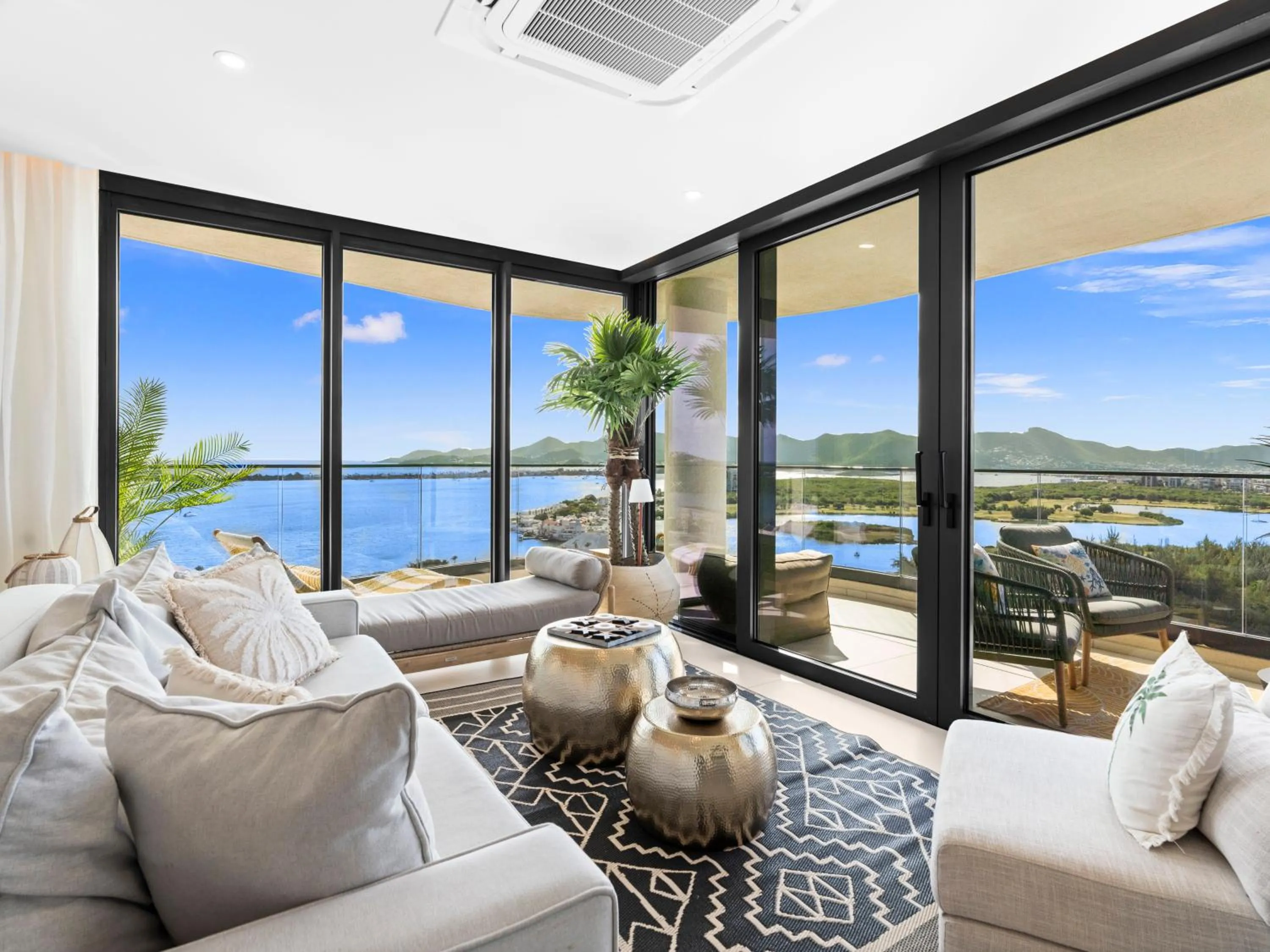 Fourteen at Mullet Bay