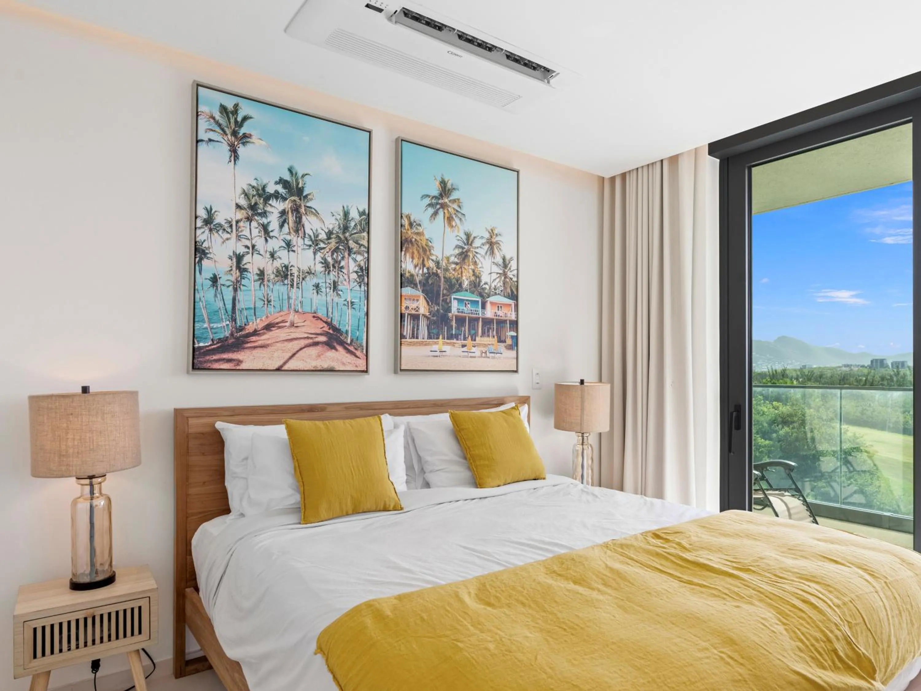 Bedroom, Bed in Fourteen at Mullet Bay