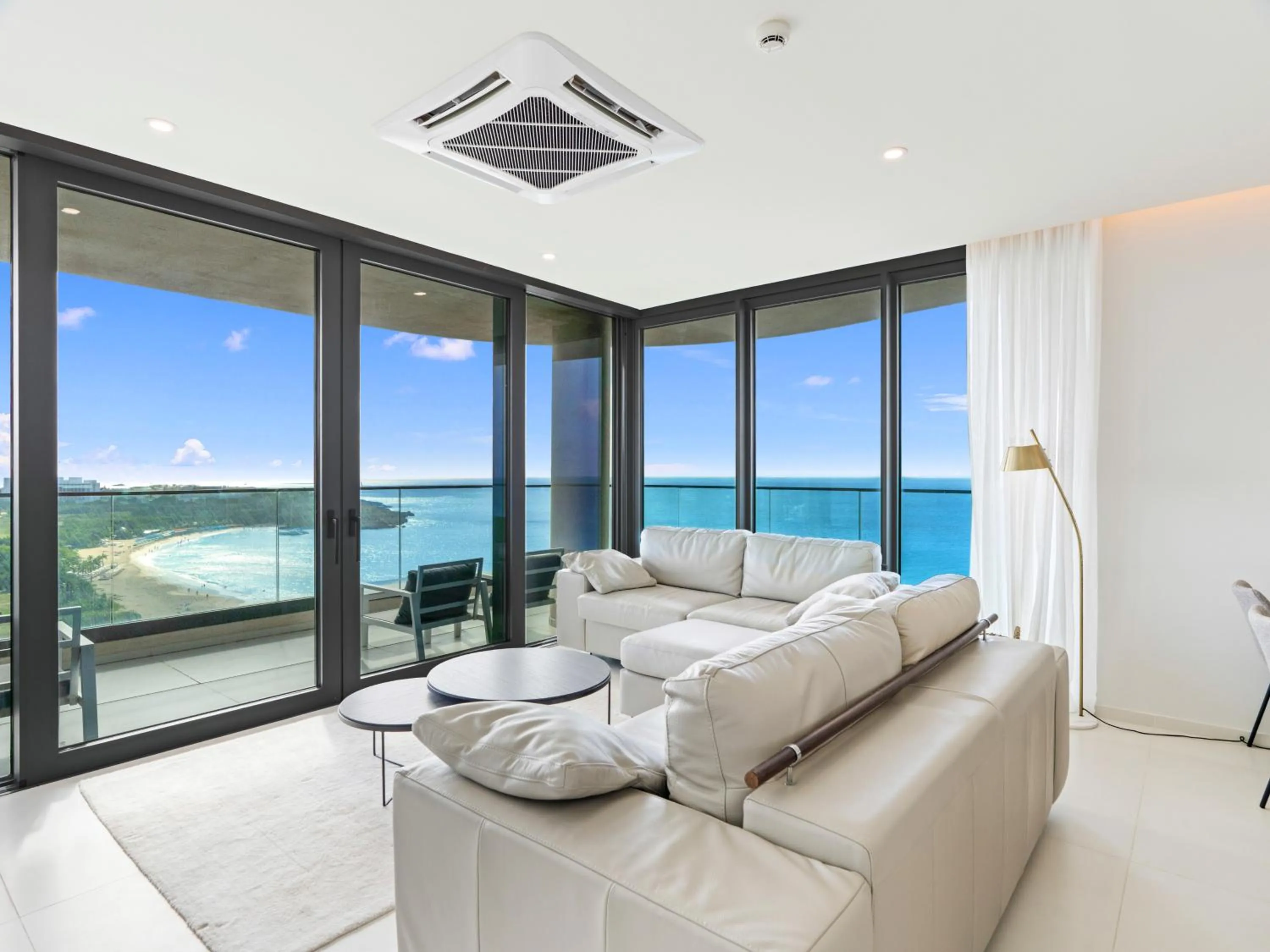 Fourteen at Mullet Bay