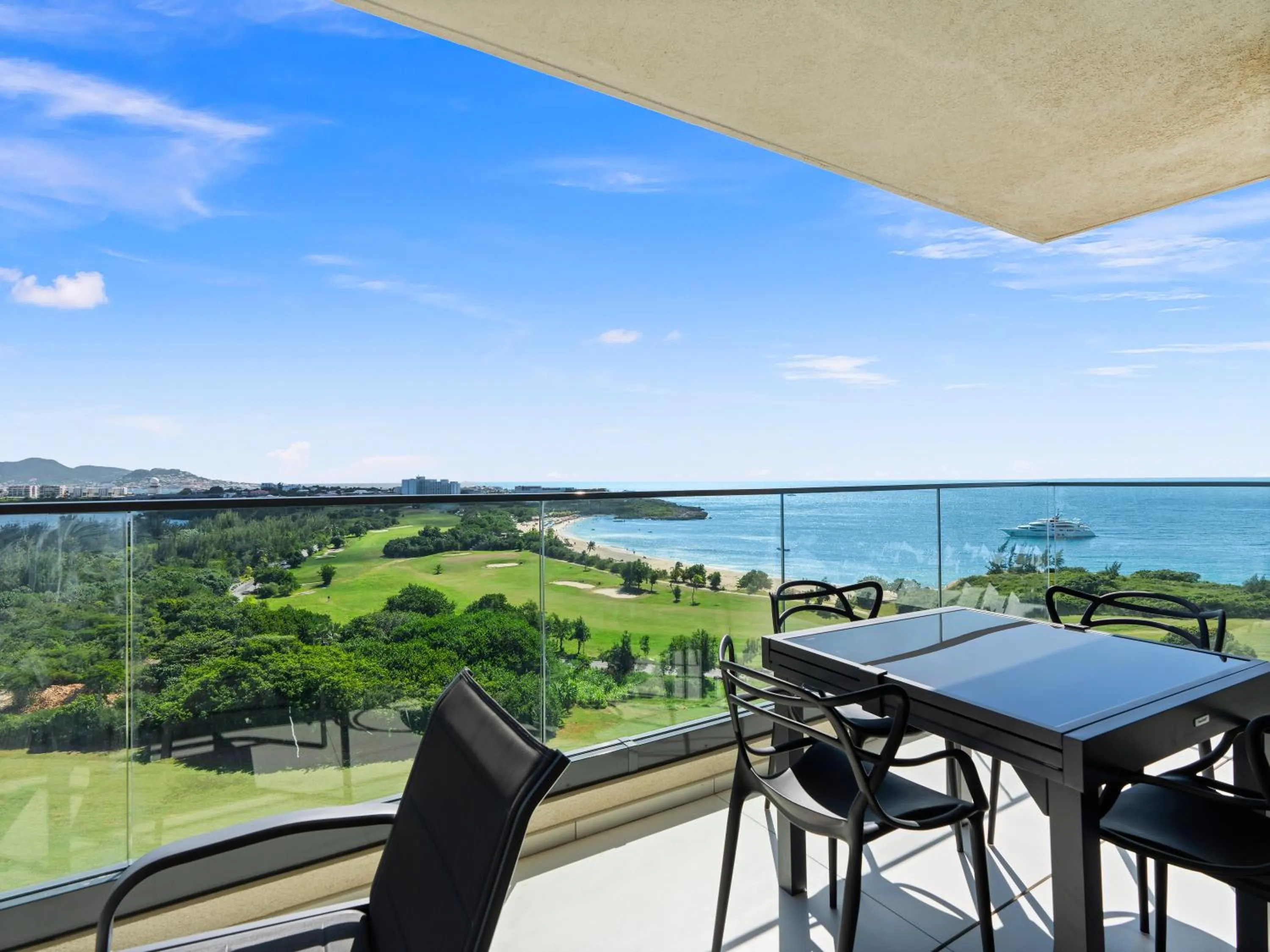 Sea view in Fourteen at Mullet Bay