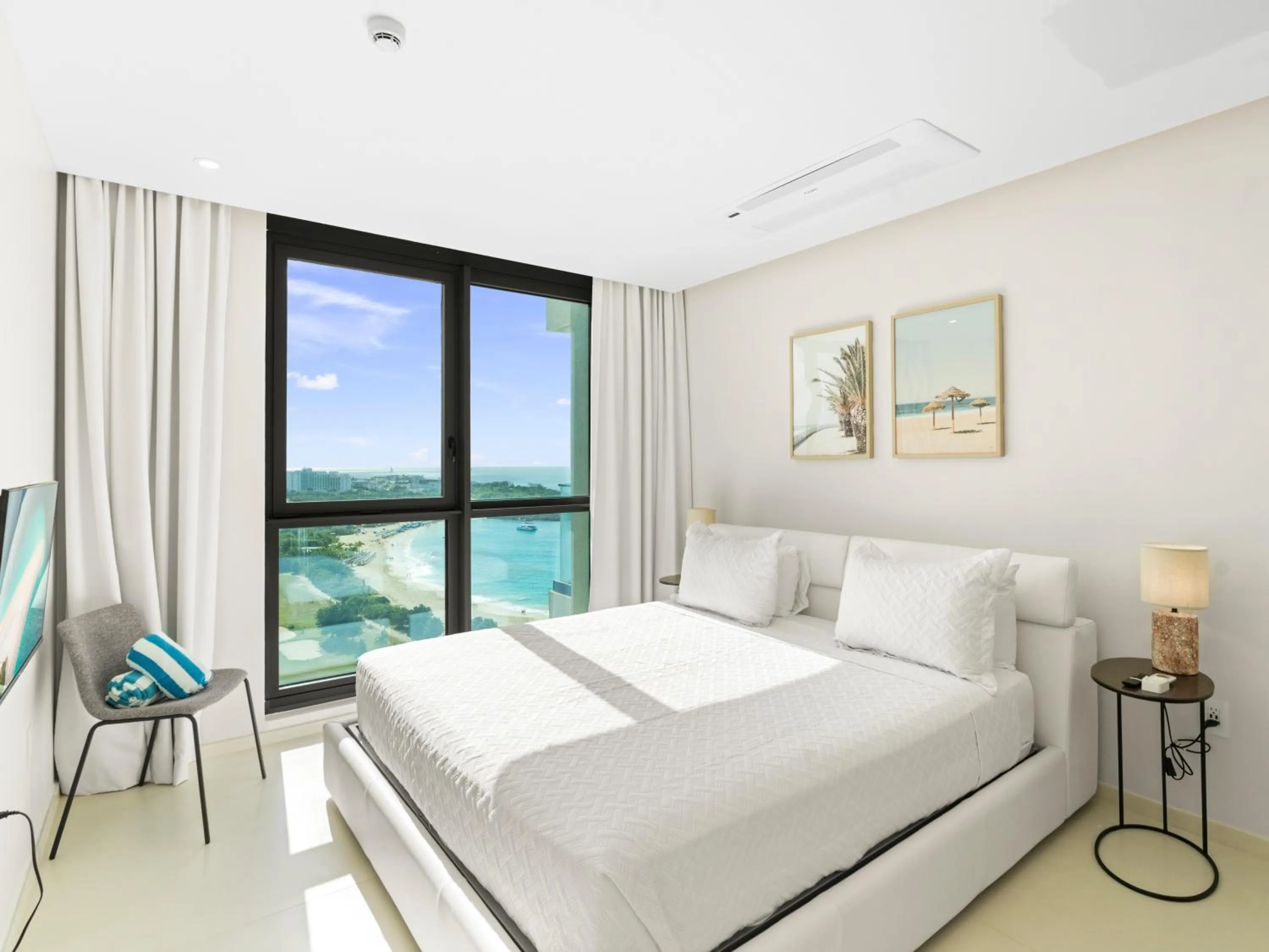 Bed in Fourteen at Mullet Bay