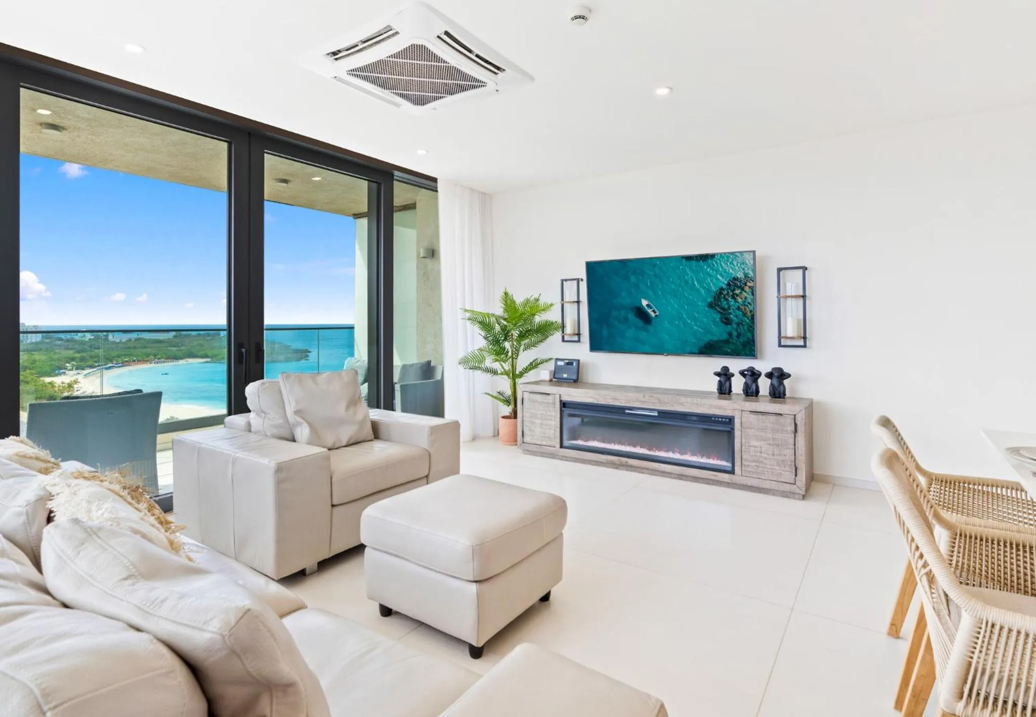 Fourteen at Mullet Bay