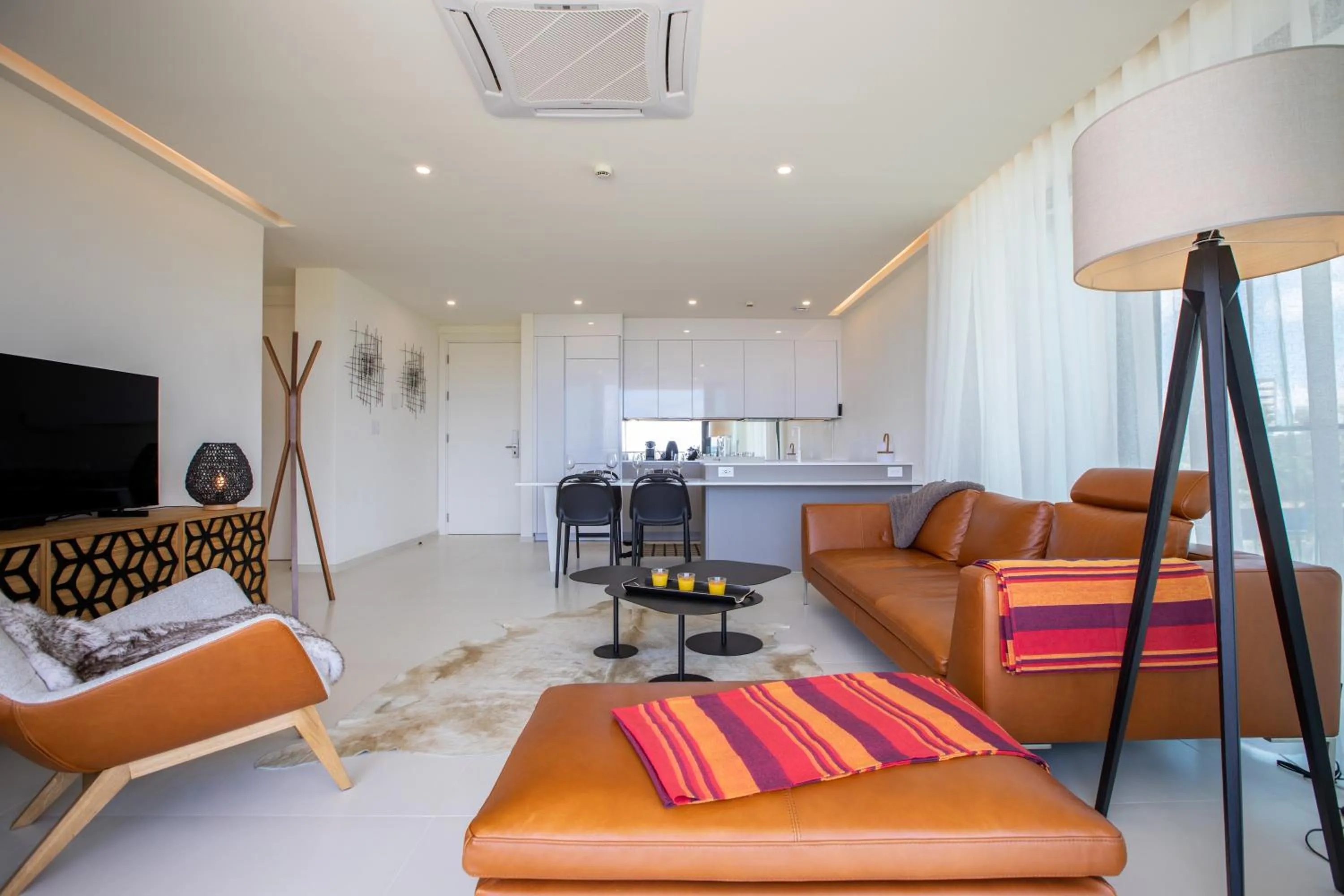 Communal lounge/ TV room in Fourteen at Mullet Bay