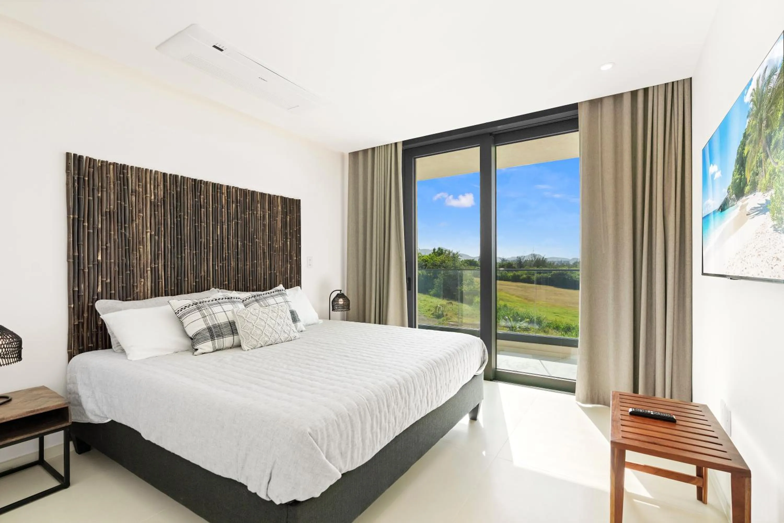 Bed in Fourteen at Mullet Bay