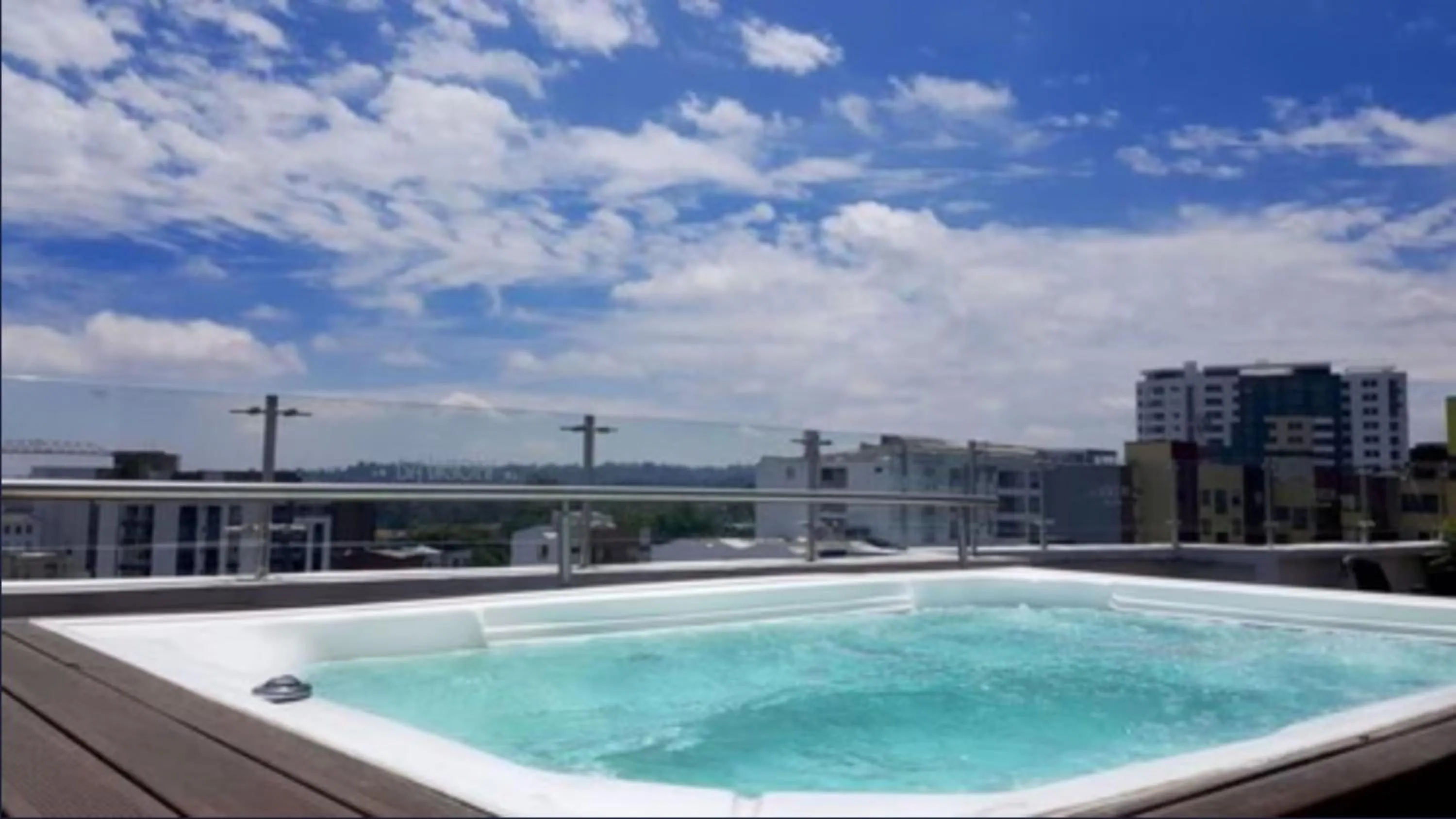 Hot Tub in Isa Victory Hotel Boutique