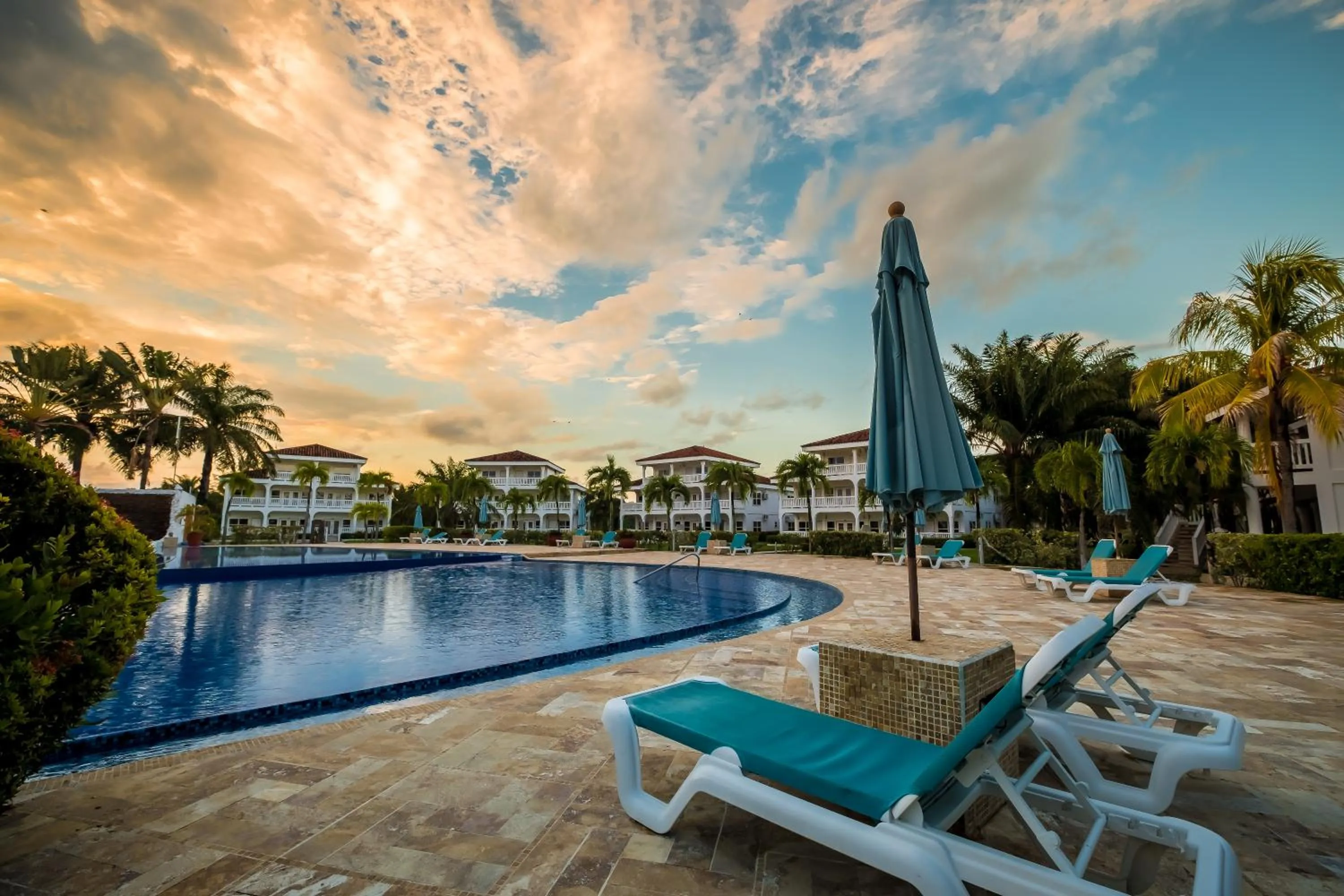 Swimming pool in Placencia Resort