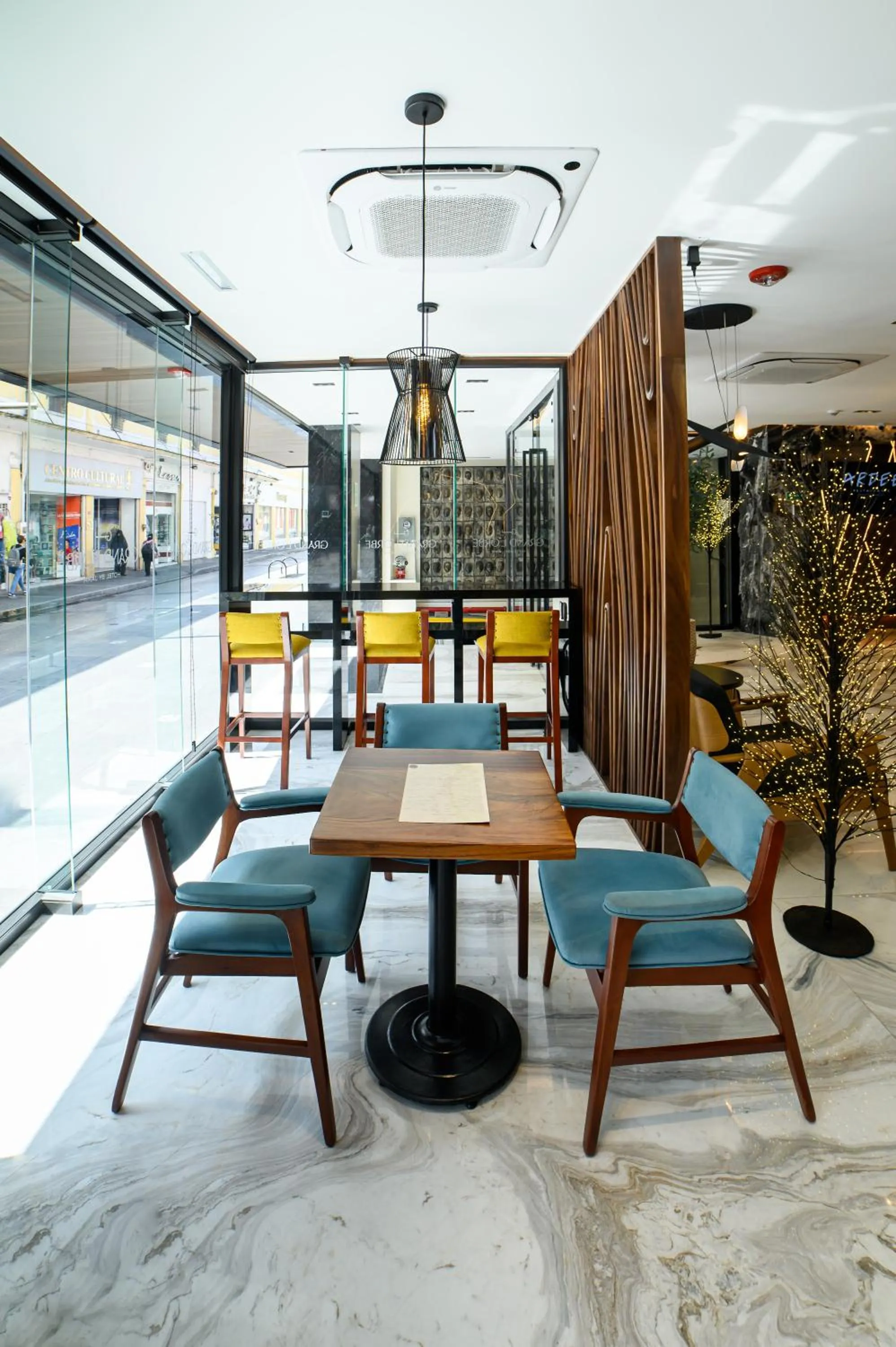 Restaurant/places to eat in Hotel Grand L'Orbe by JAMM