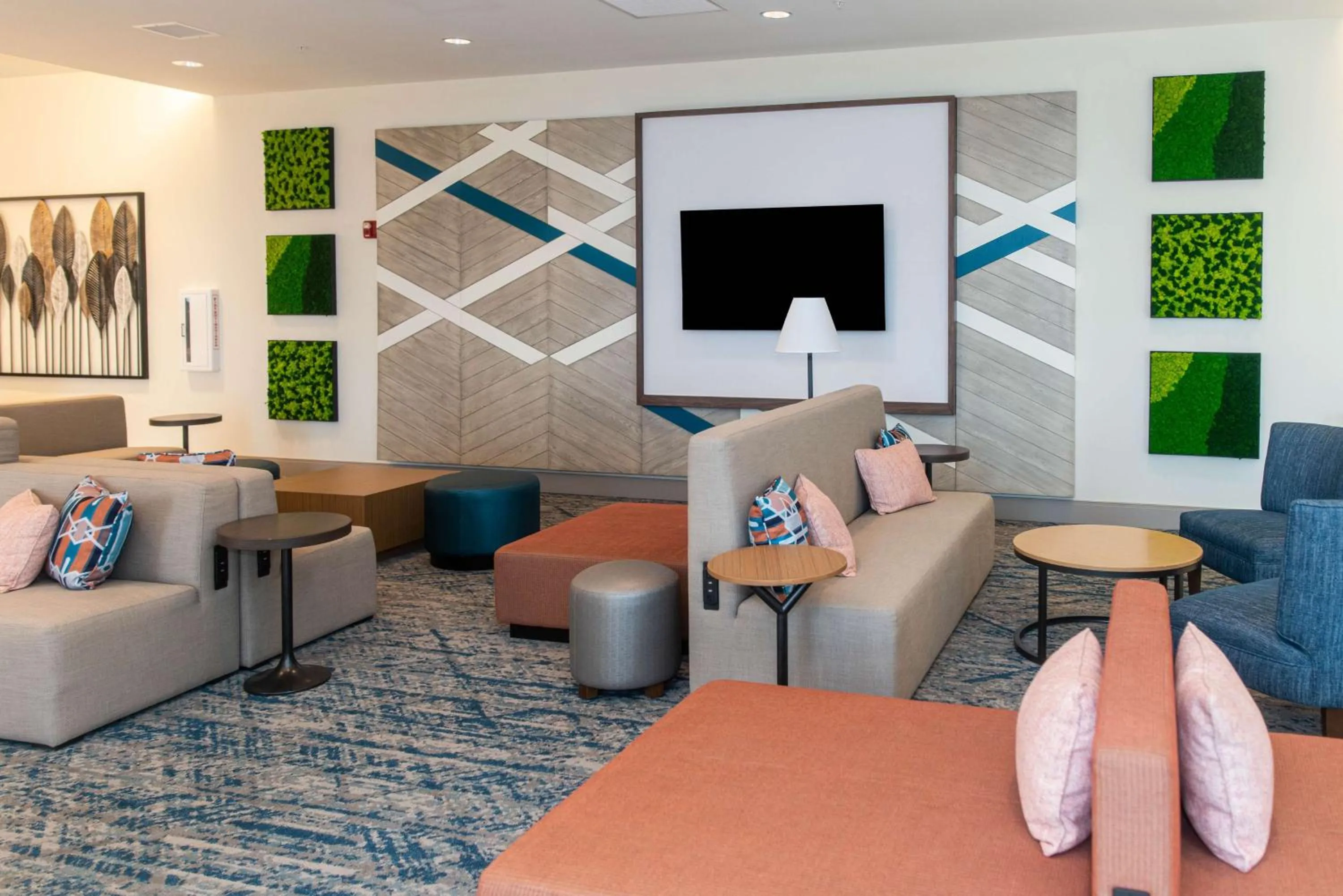 Lobby or reception in Hilton Garden Inn Mattoon, IL