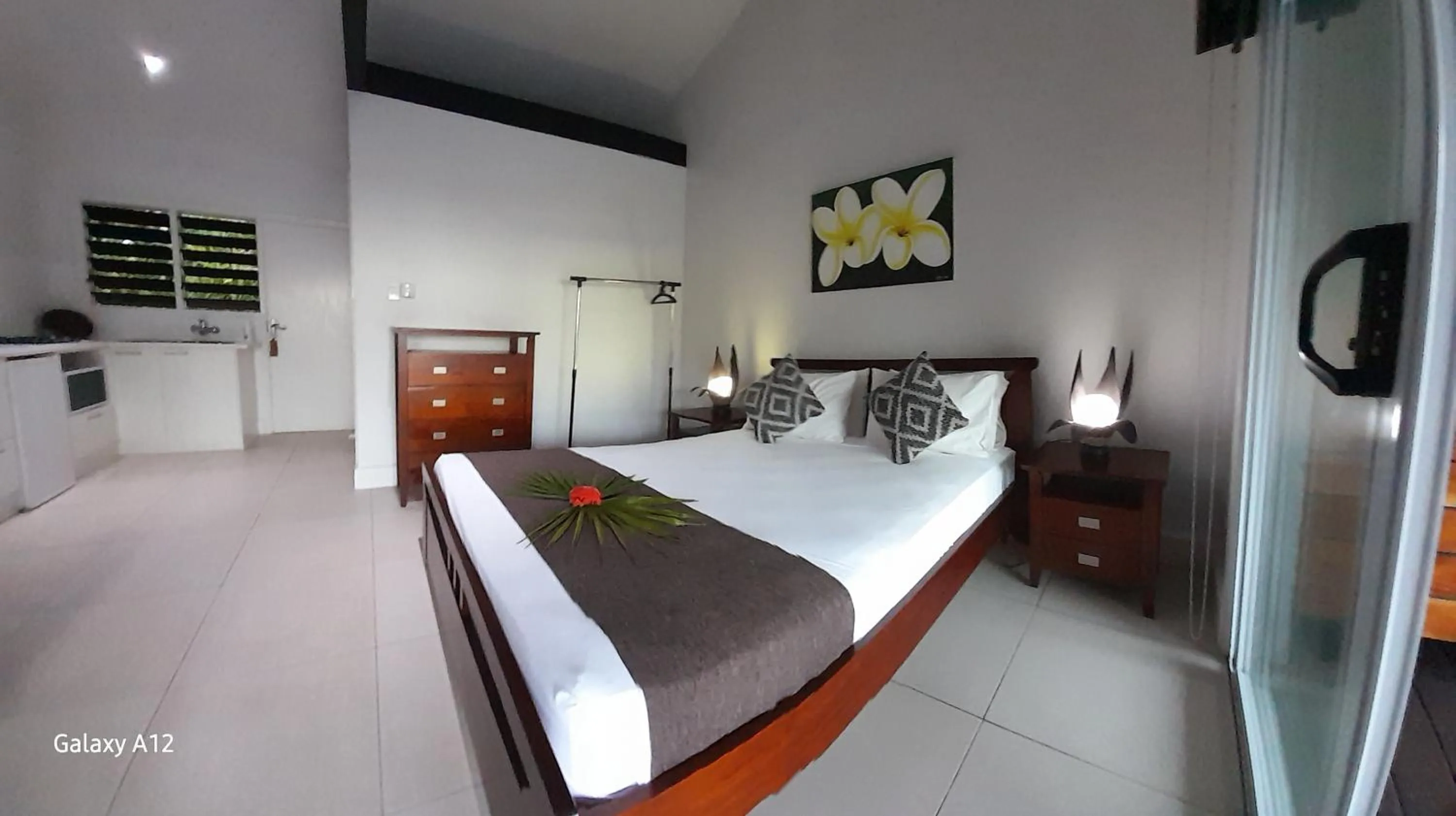 Bed in Kaila Na Ua Resort