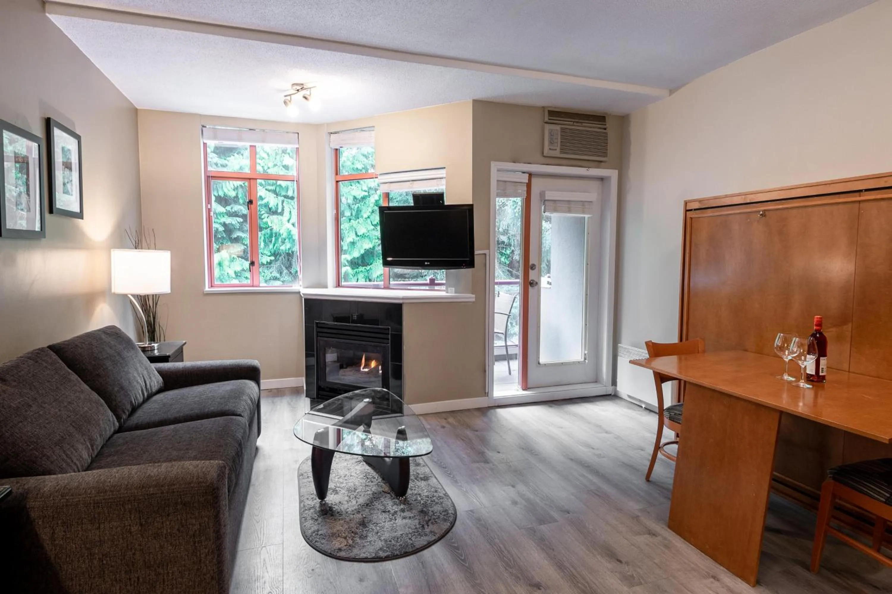 Alpenglow Lodge Studio with Pool Views by MVA