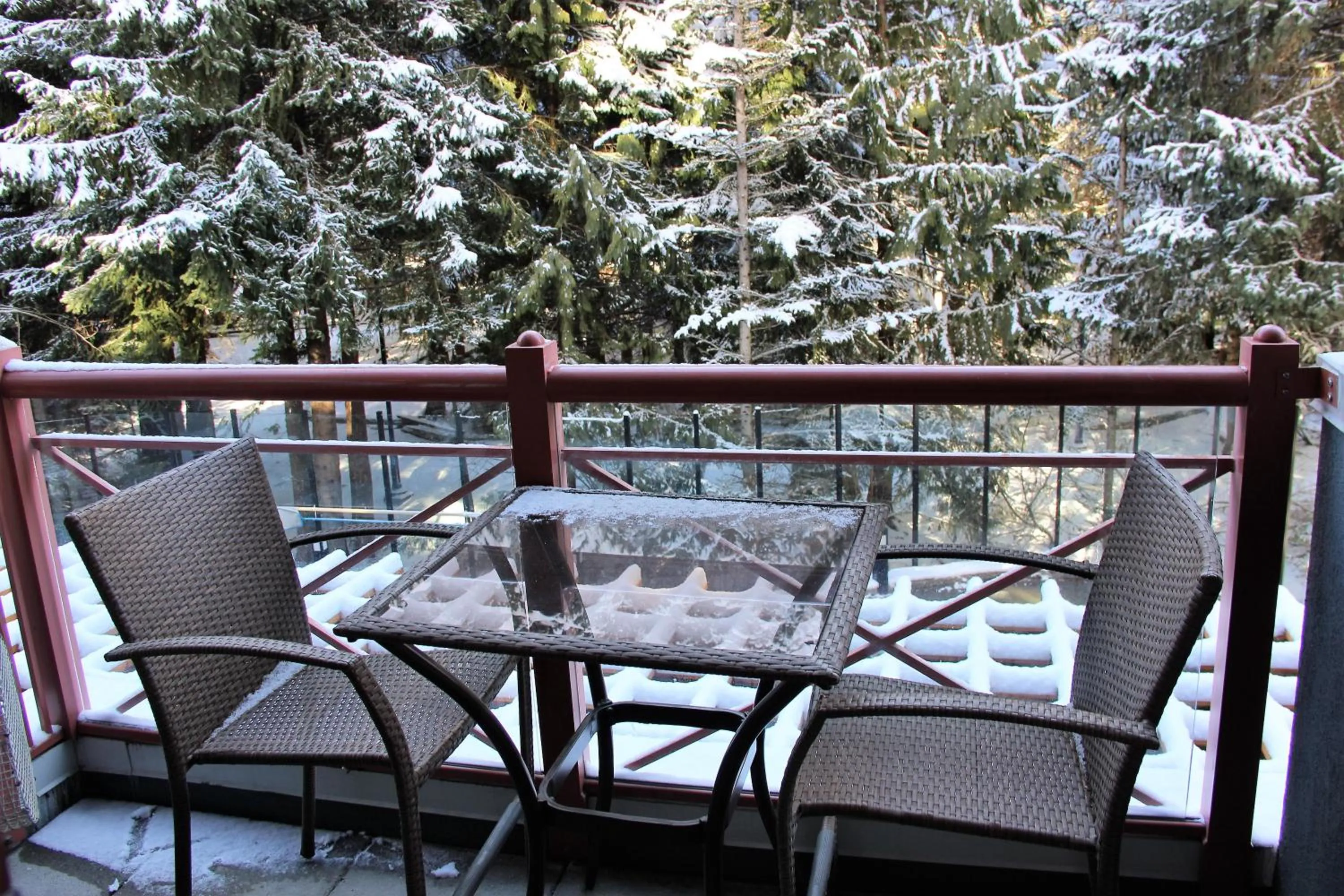 Alpenglow Lodge Studio with Pool Views by MVA