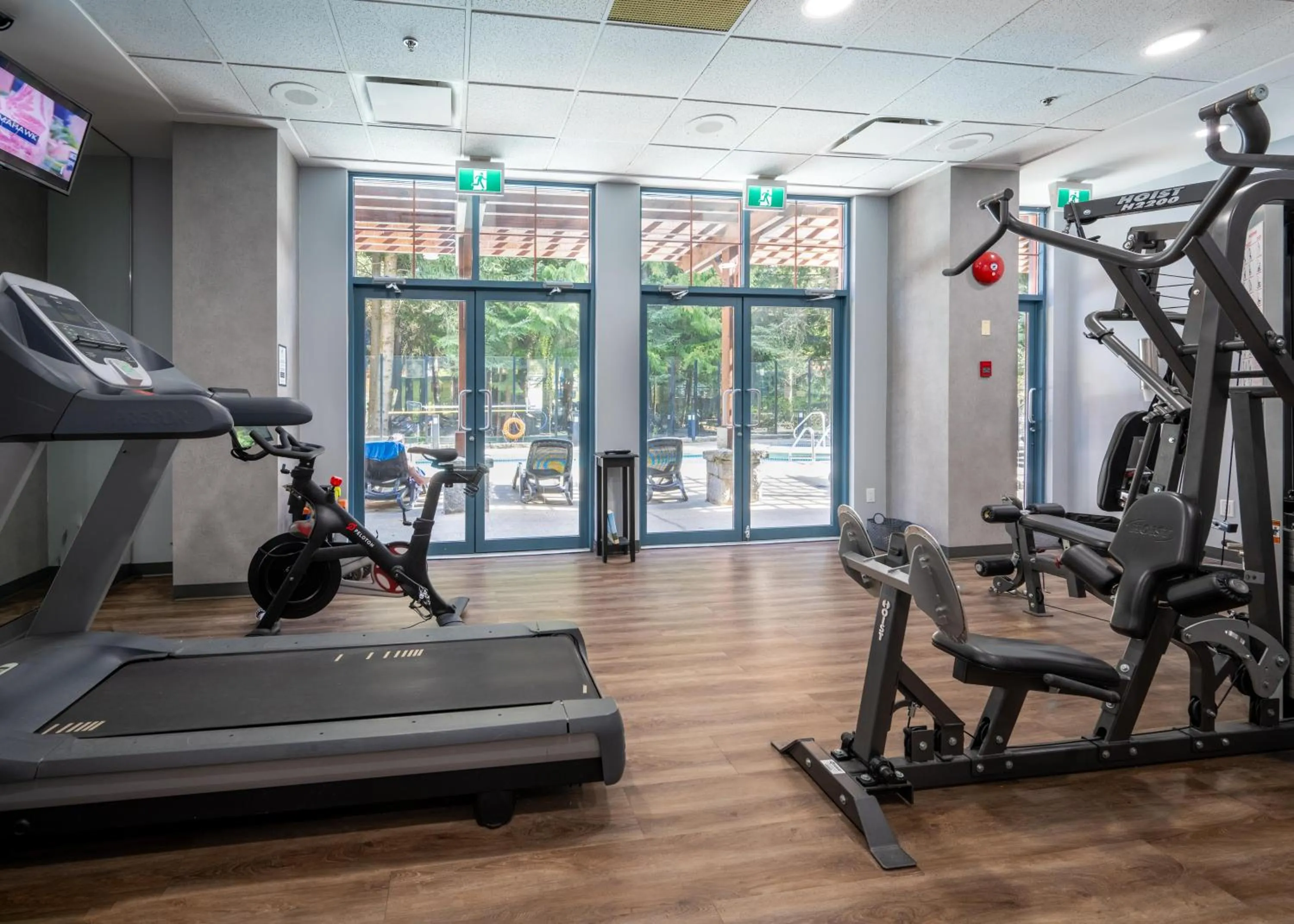 Alpenglow Lodge Sunny Studio with Sitting Area by MVA