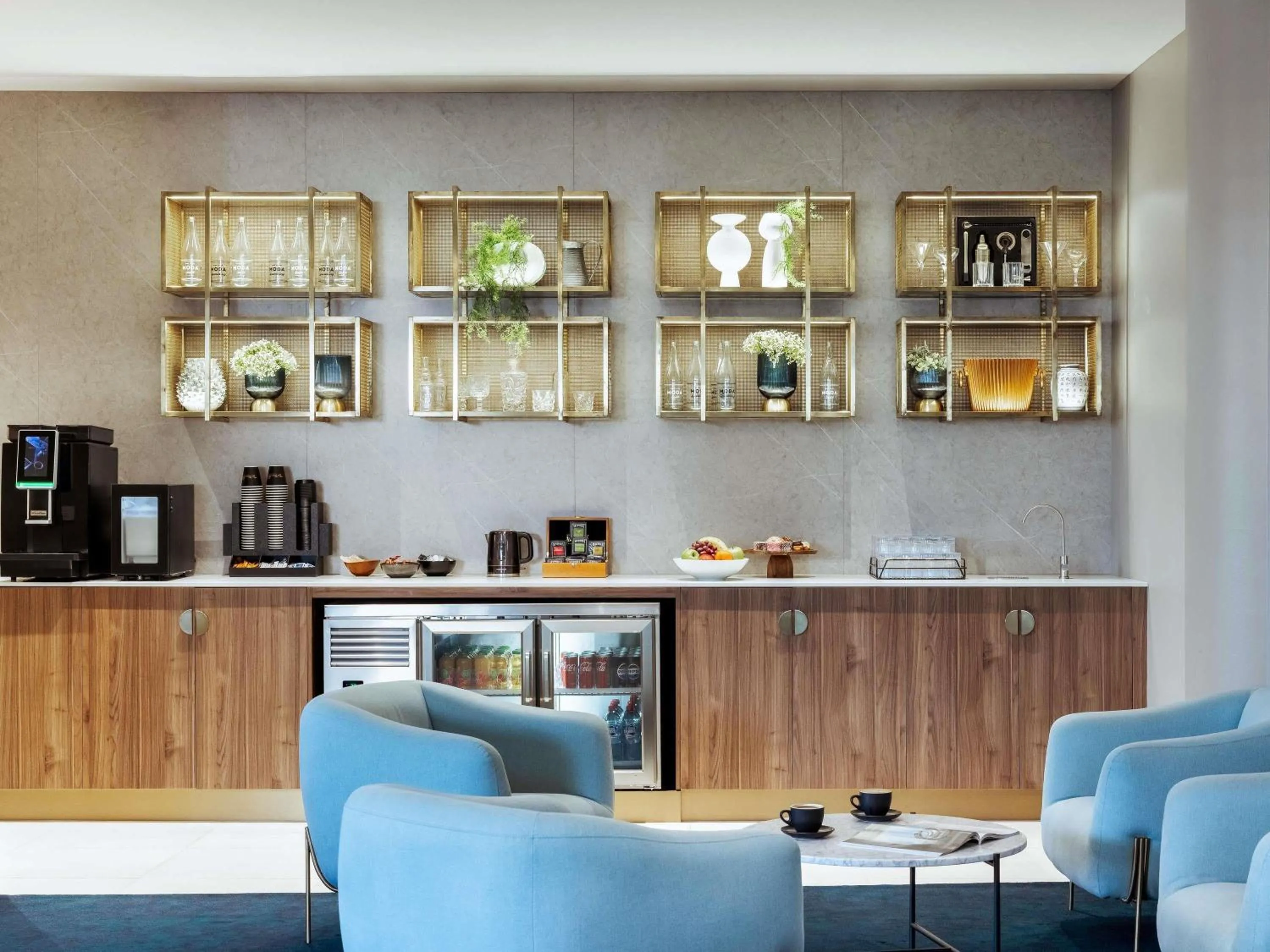 Property building in The Sebel Twin Towns