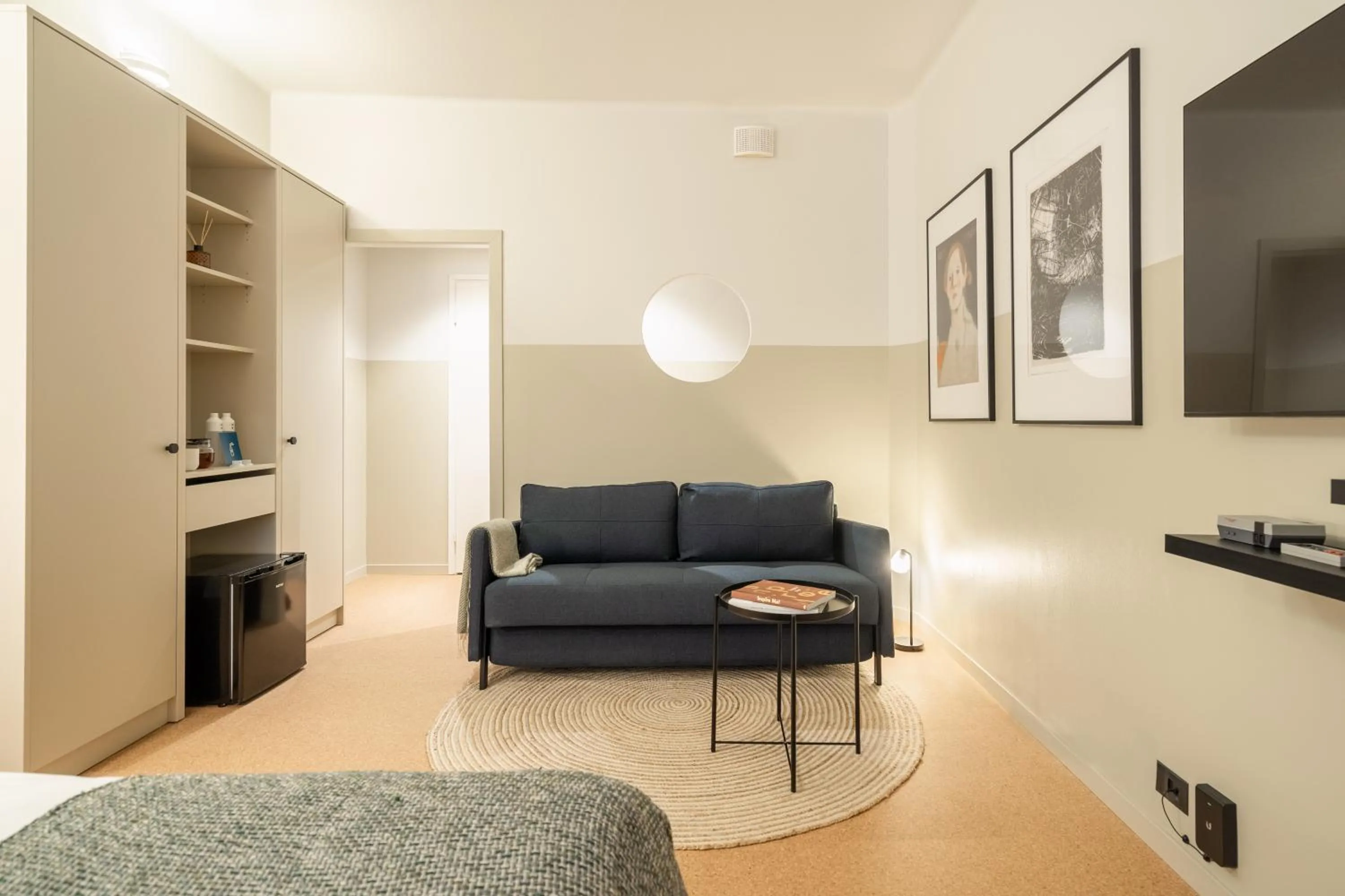 Seating area in Bob W Helsinki Kluuvi