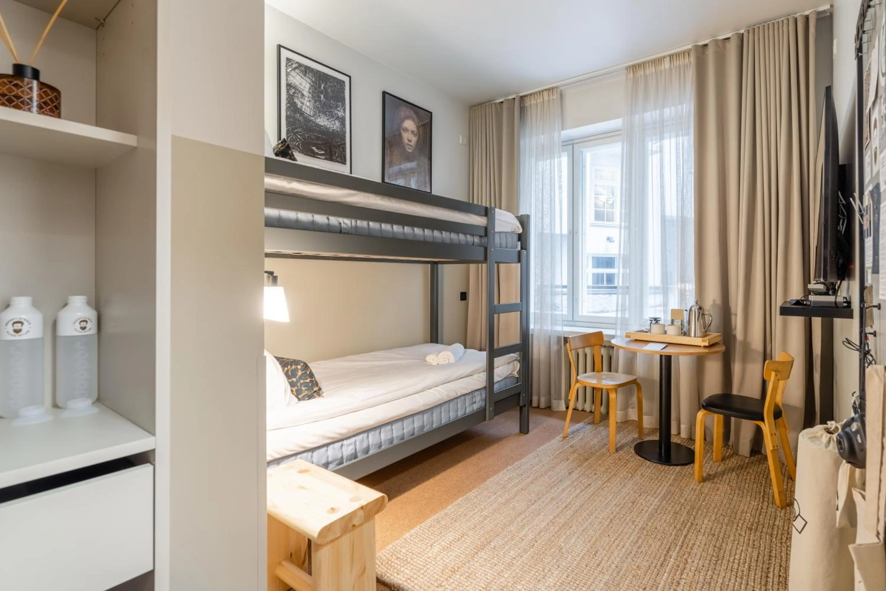 Bedroom, Bed in Bob W Helsinki Kluuvi