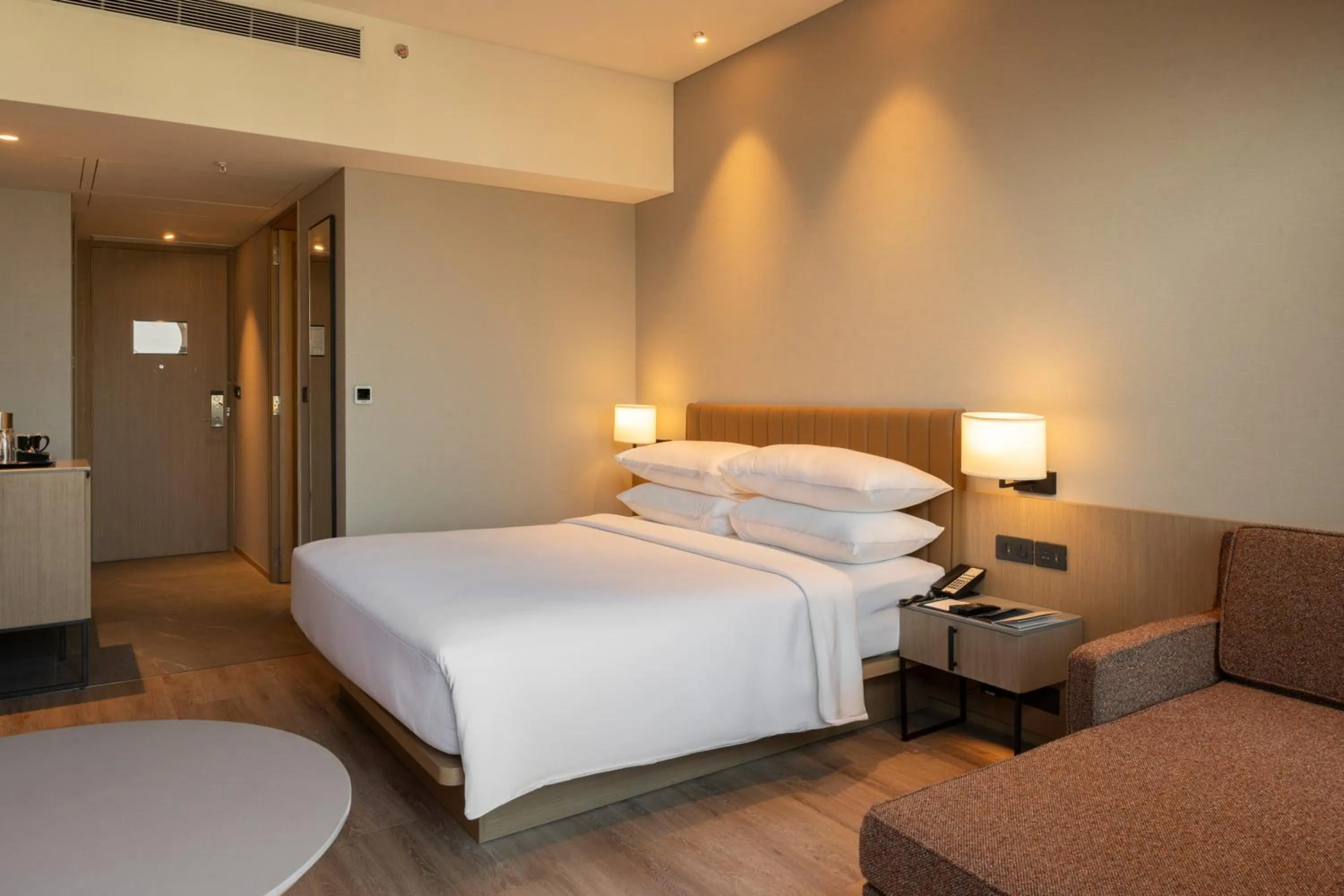 Bedroom, Bed in Fairfield by Marriott Vadodara