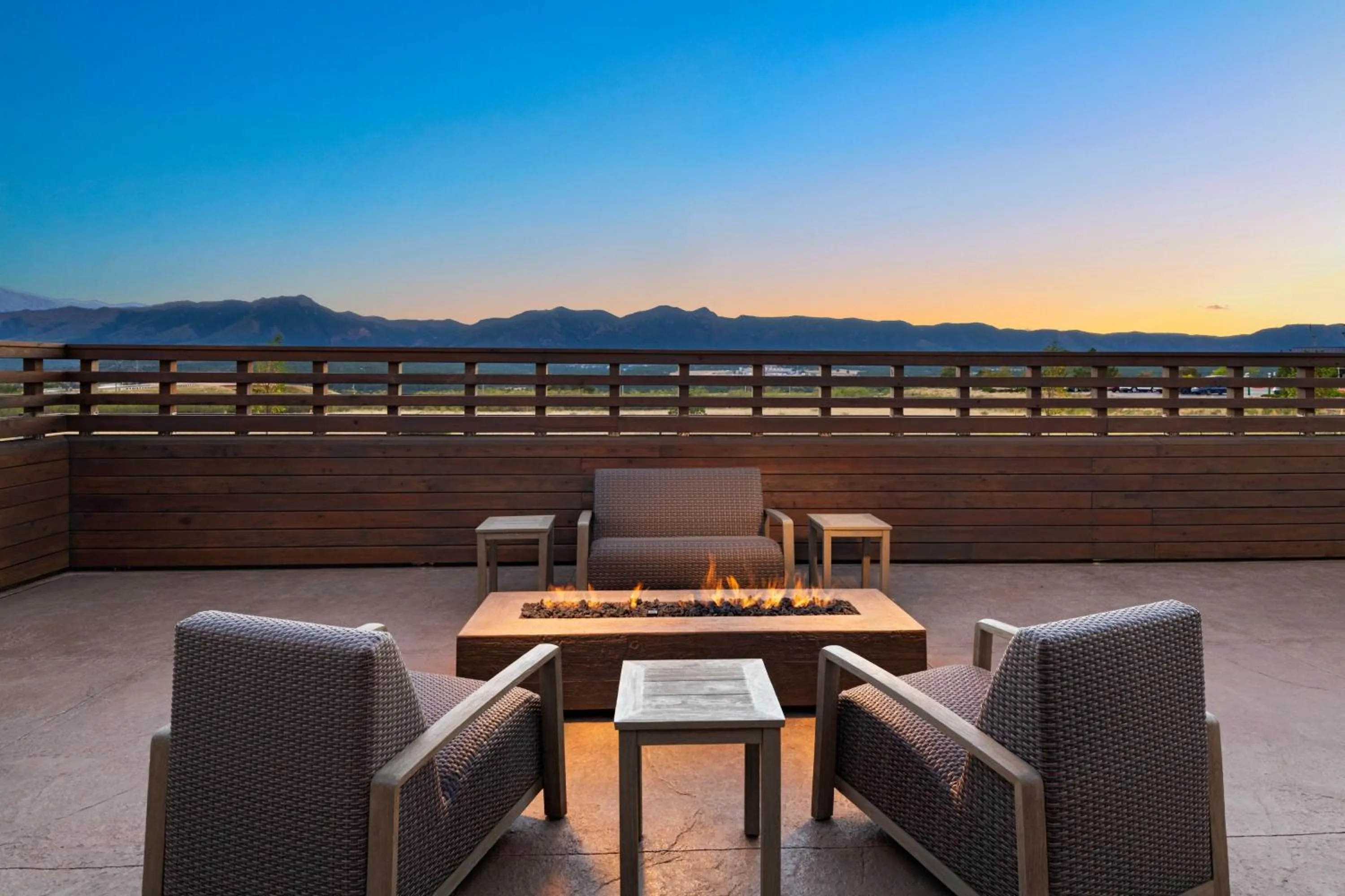 Restaurant/places to eat in Courtyard by Marriott Colorado Springs North, Air Force Academy