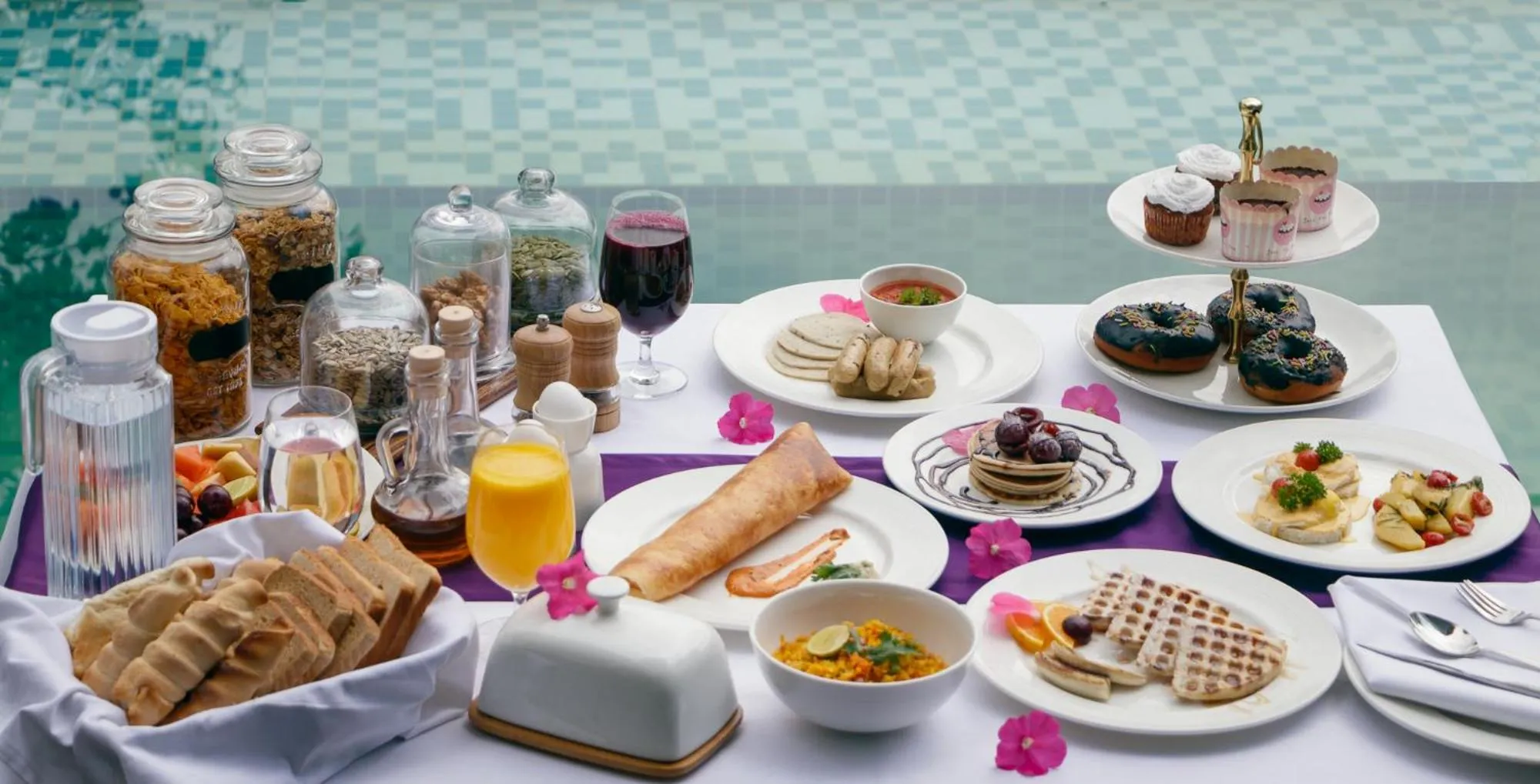 Breakfast in Tree of Life Eila Art Hotel, Manali