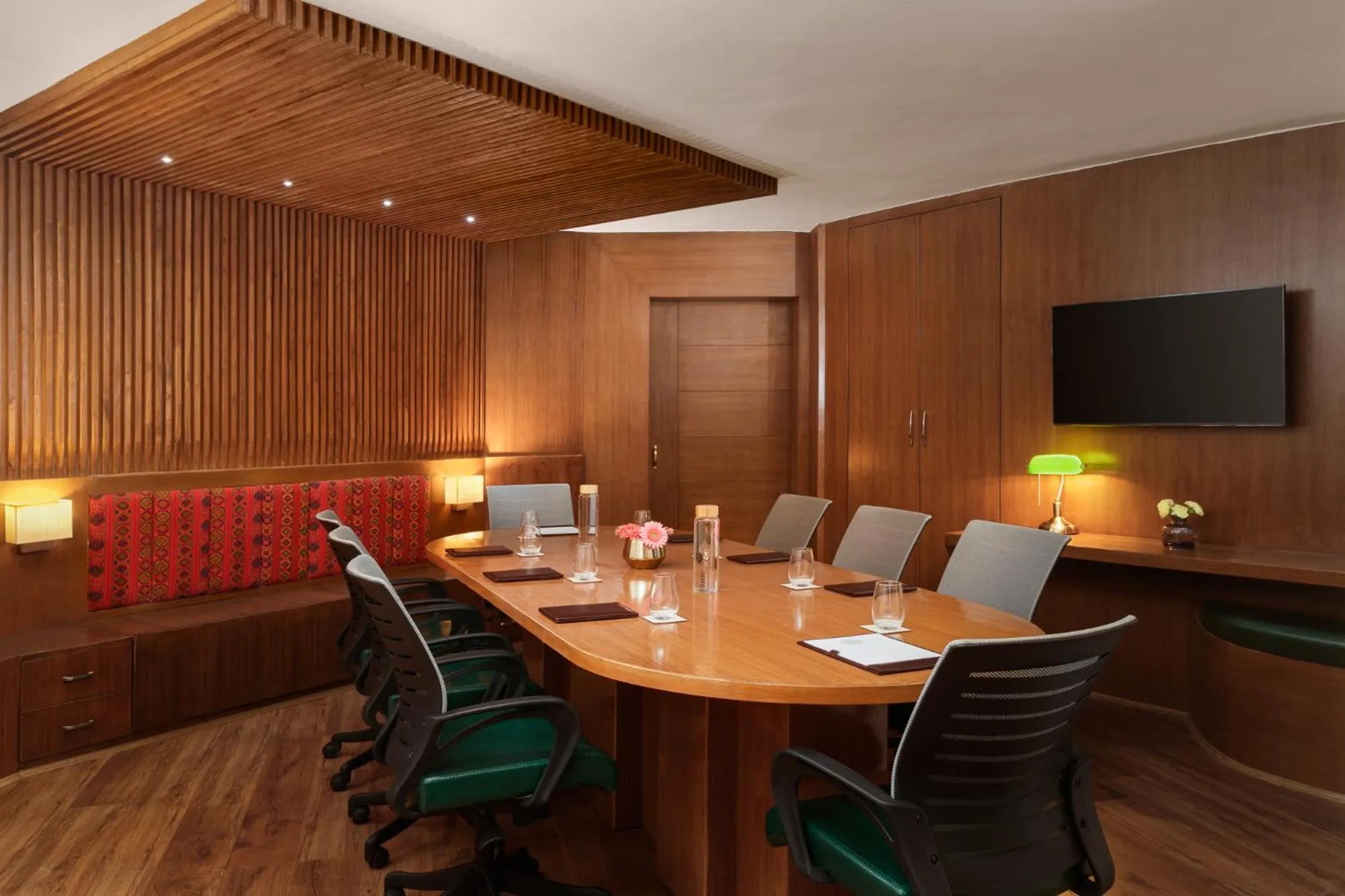 Business facilities in Tree of Life Eila Art Hotel, Manali