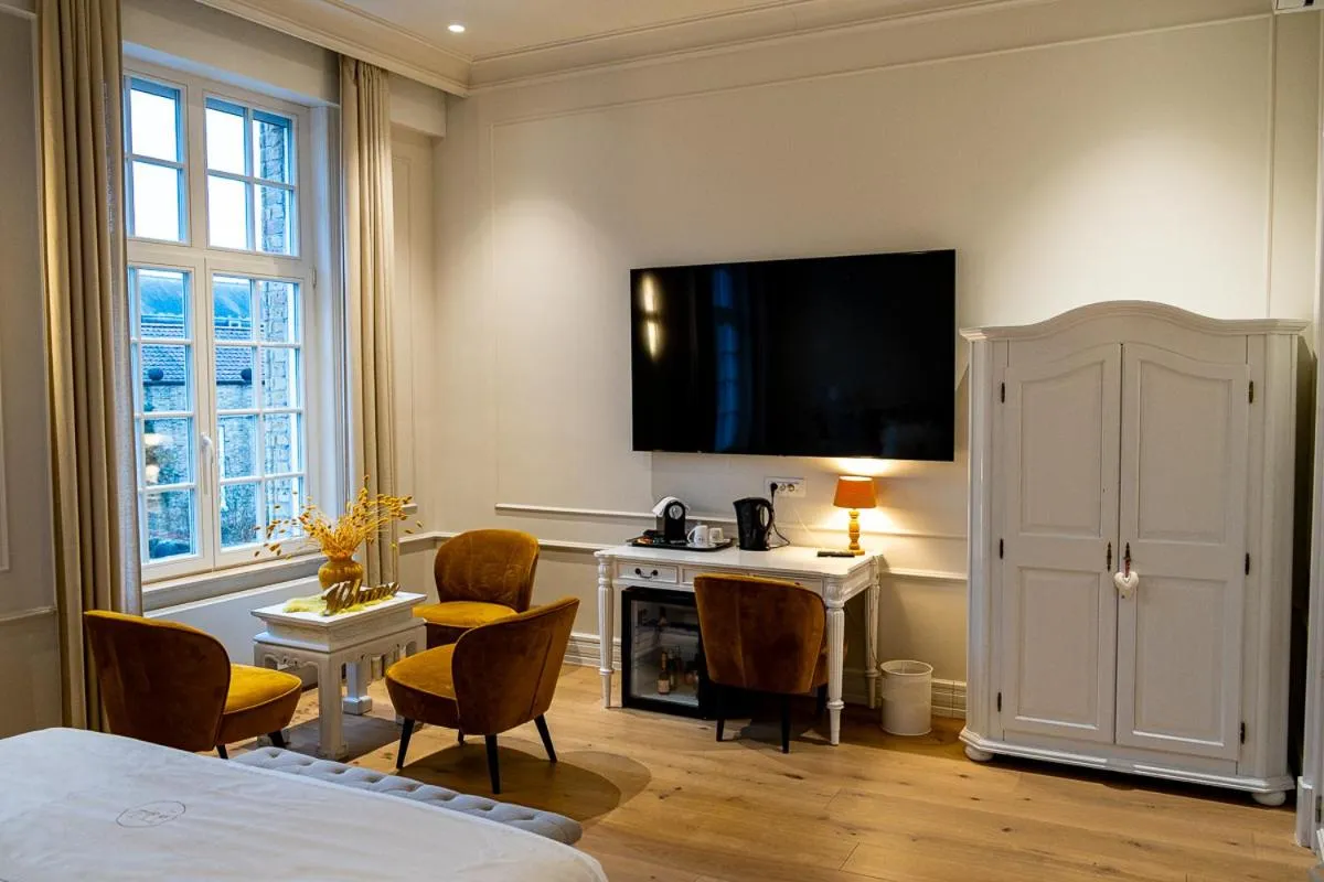 Bed in St-Georges IV