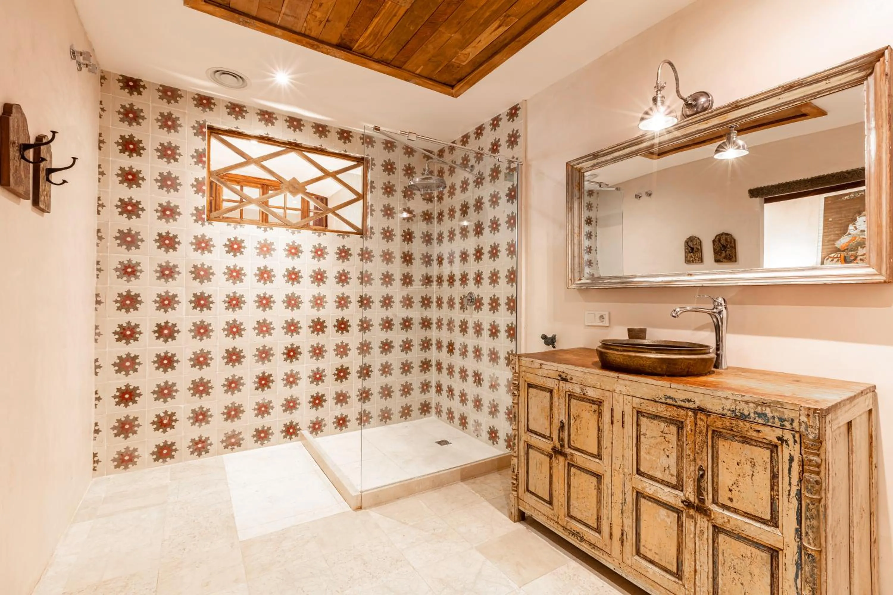 Bathroom in BOMBAYARTE APARTHOTEL TARIFA