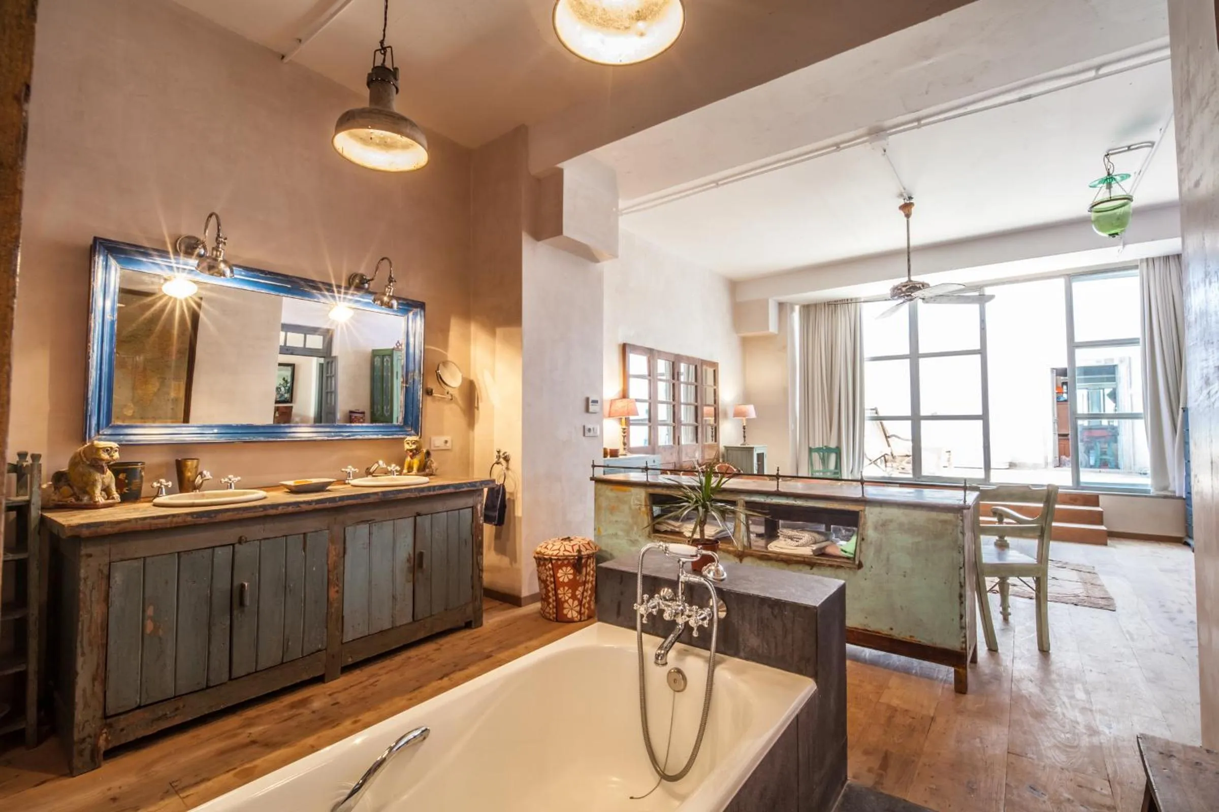 BOMBAYARTE APARTHOTEL TARIFA