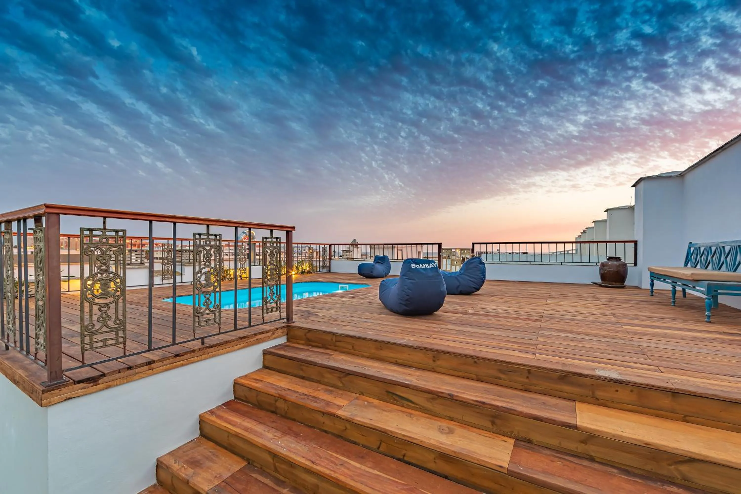 BOMBAYARTE APARTHOTEL TARIFA